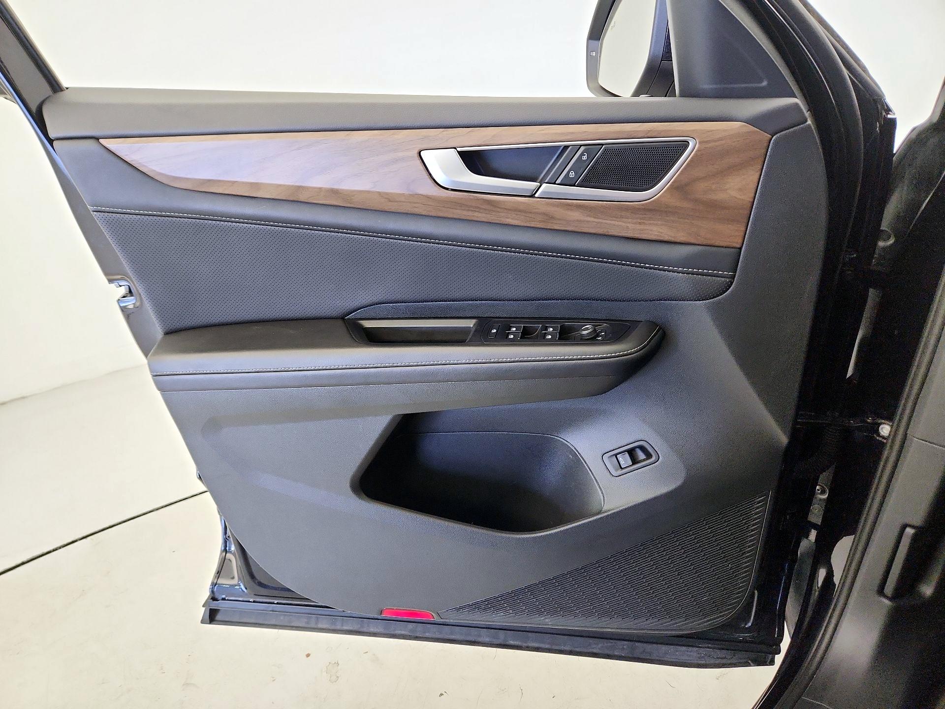 Thumbnail: 2025 Volkswagen Atlas - 12