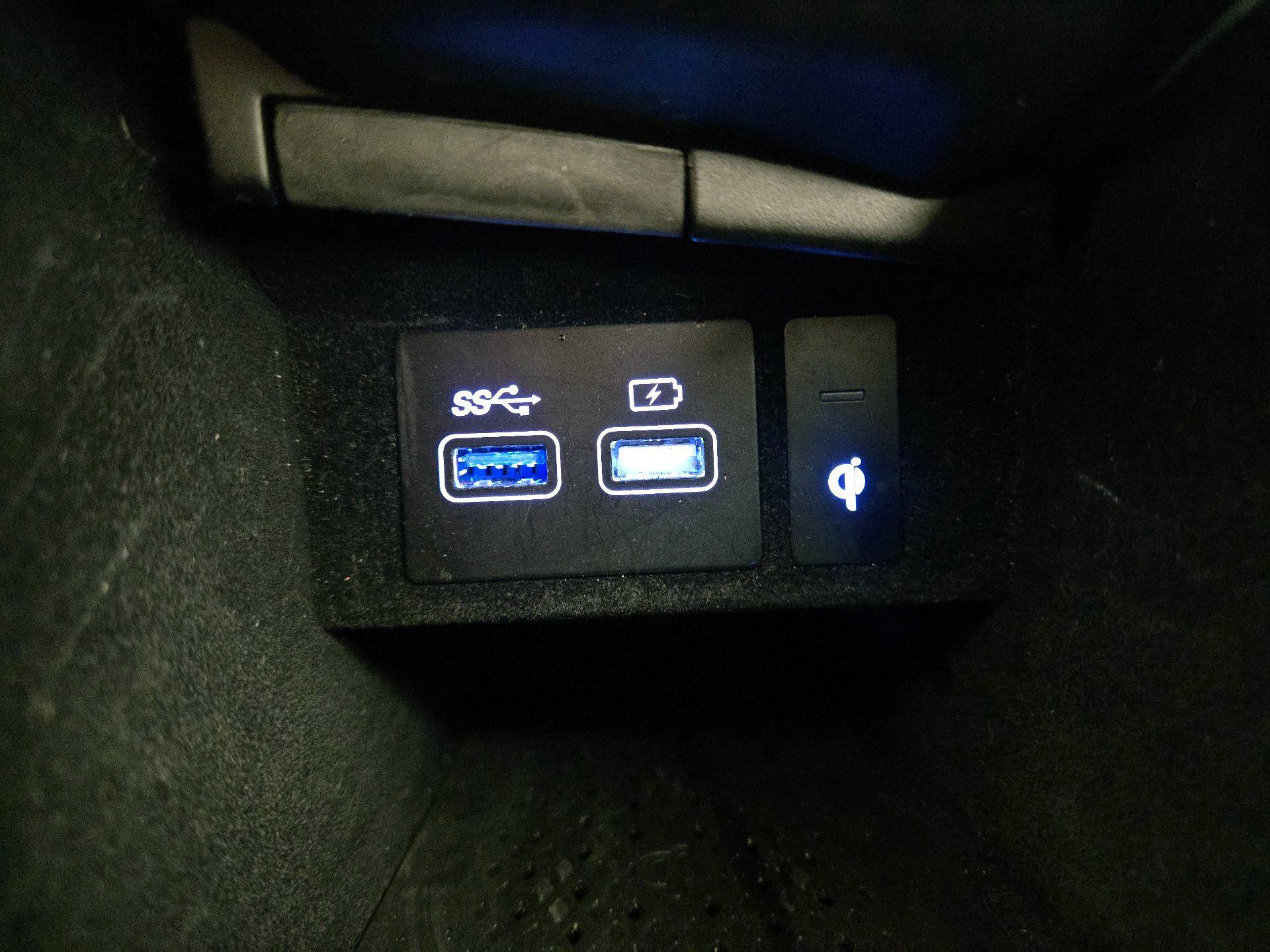 Thumbnail: 2025 Genesis GV70 - 19