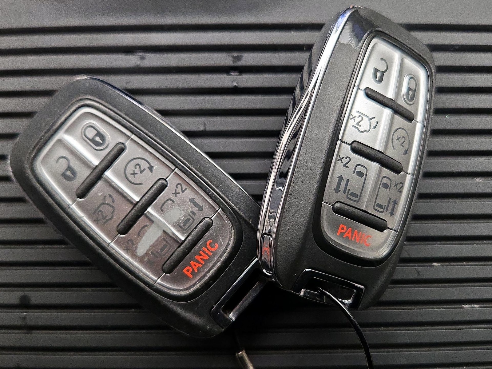 2023 Chrysler Pacifica Hybrid Limited - Photo 20