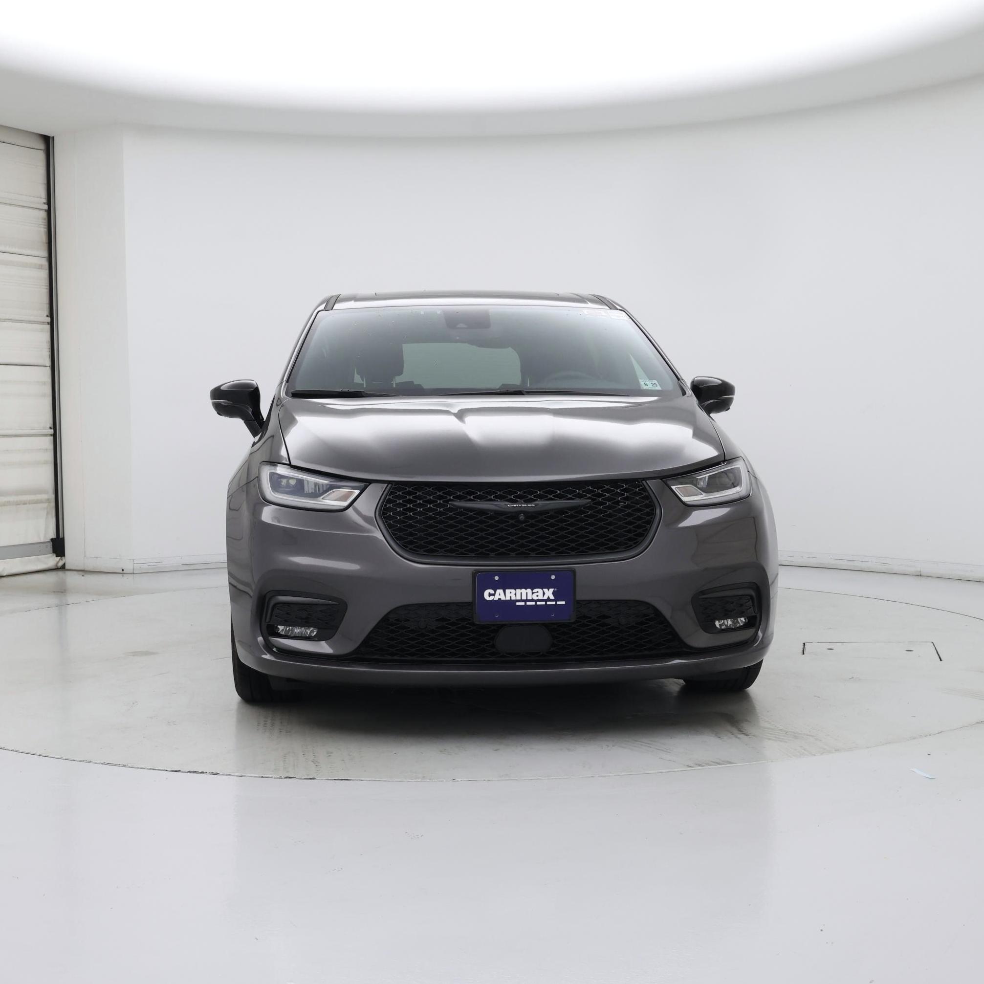 Thumbnail: 2023 Chrysler Pacifica - 5