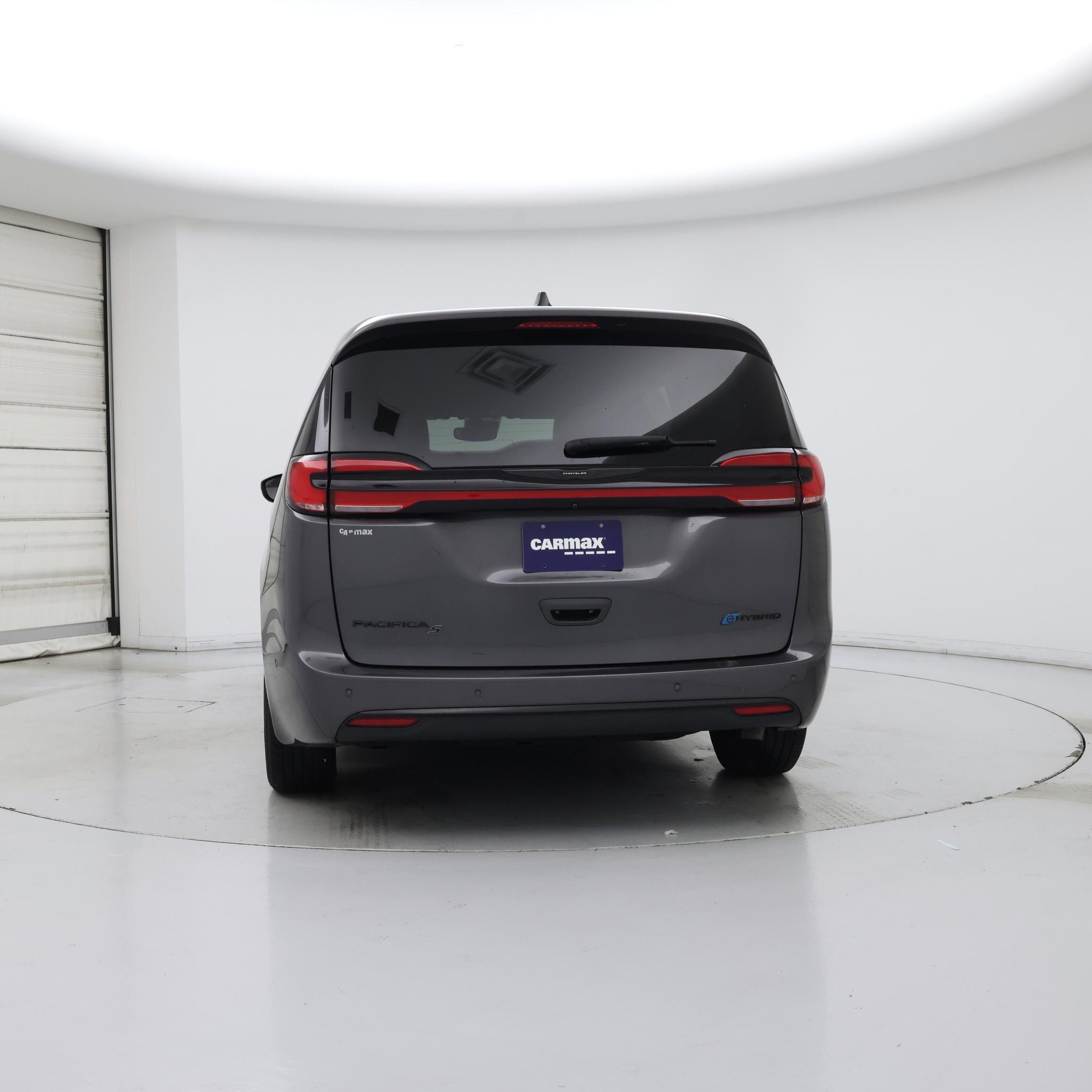Thumbnail: 2023 Chrysler Pacifica - 6