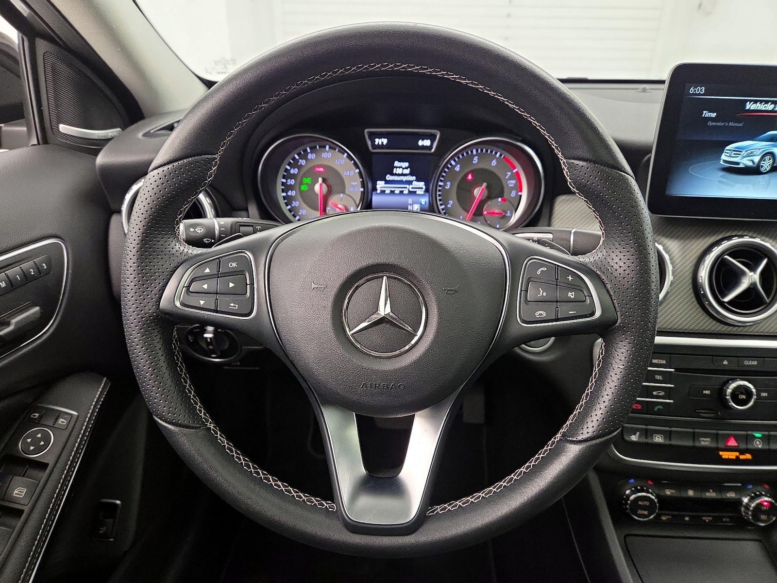 2017 Mercedes-Benz GLA-Class GLA250 - Photo 11