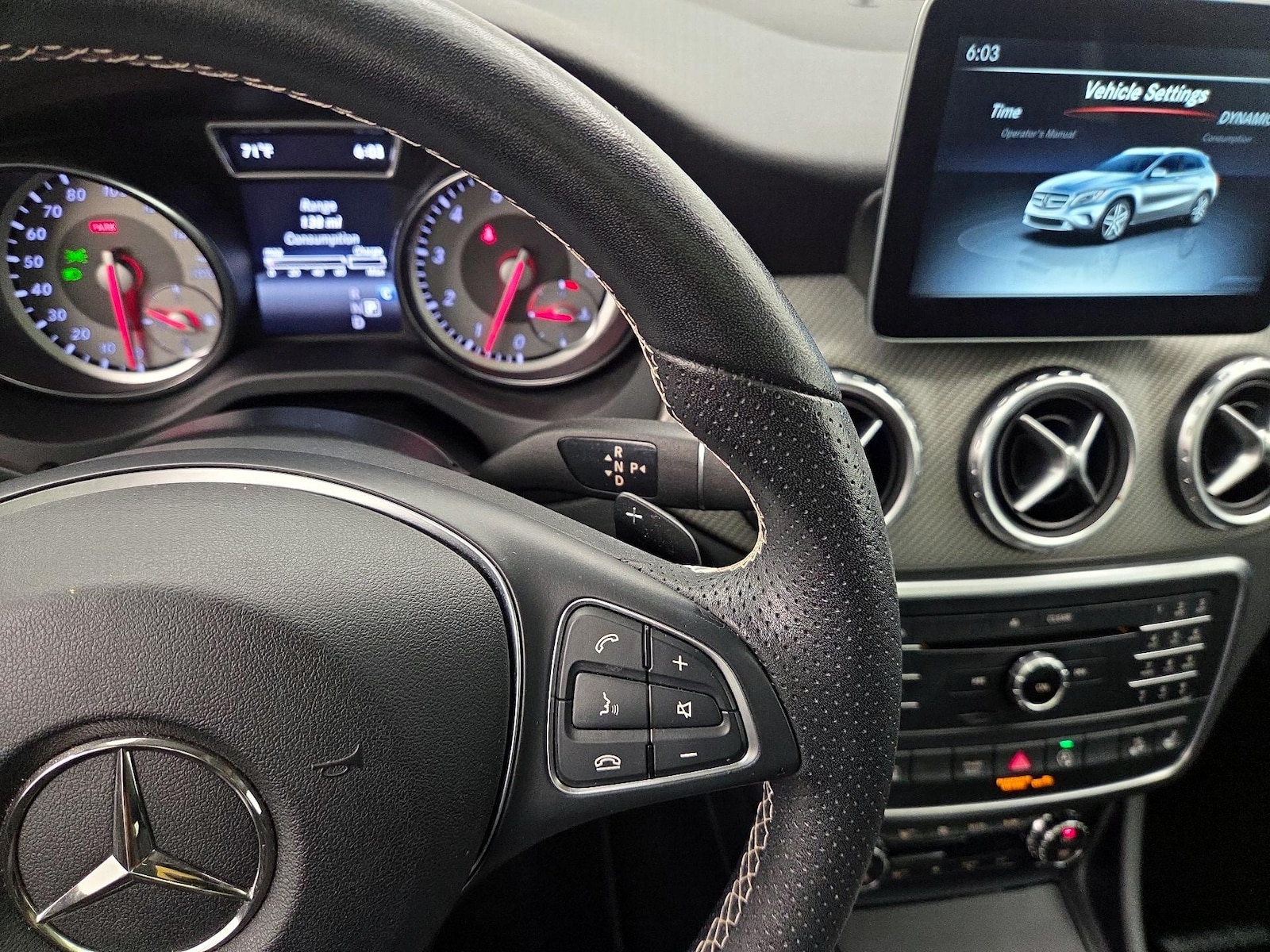 2017 Mercedes-Benz GLA-Class GLA250 - Photo 19