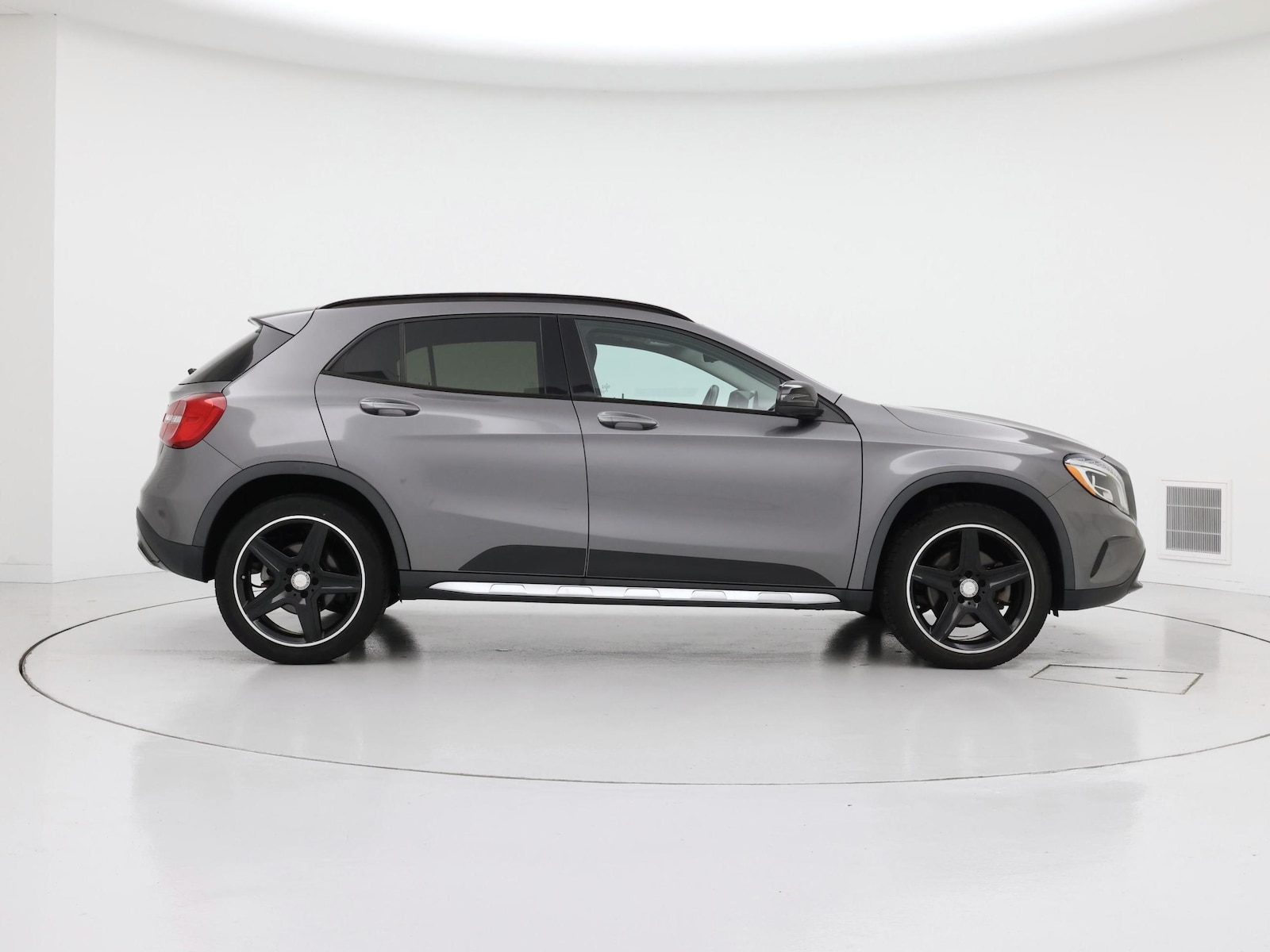 2017 Mercedes-Benz GLA-Class GLA250 - Photo 8
