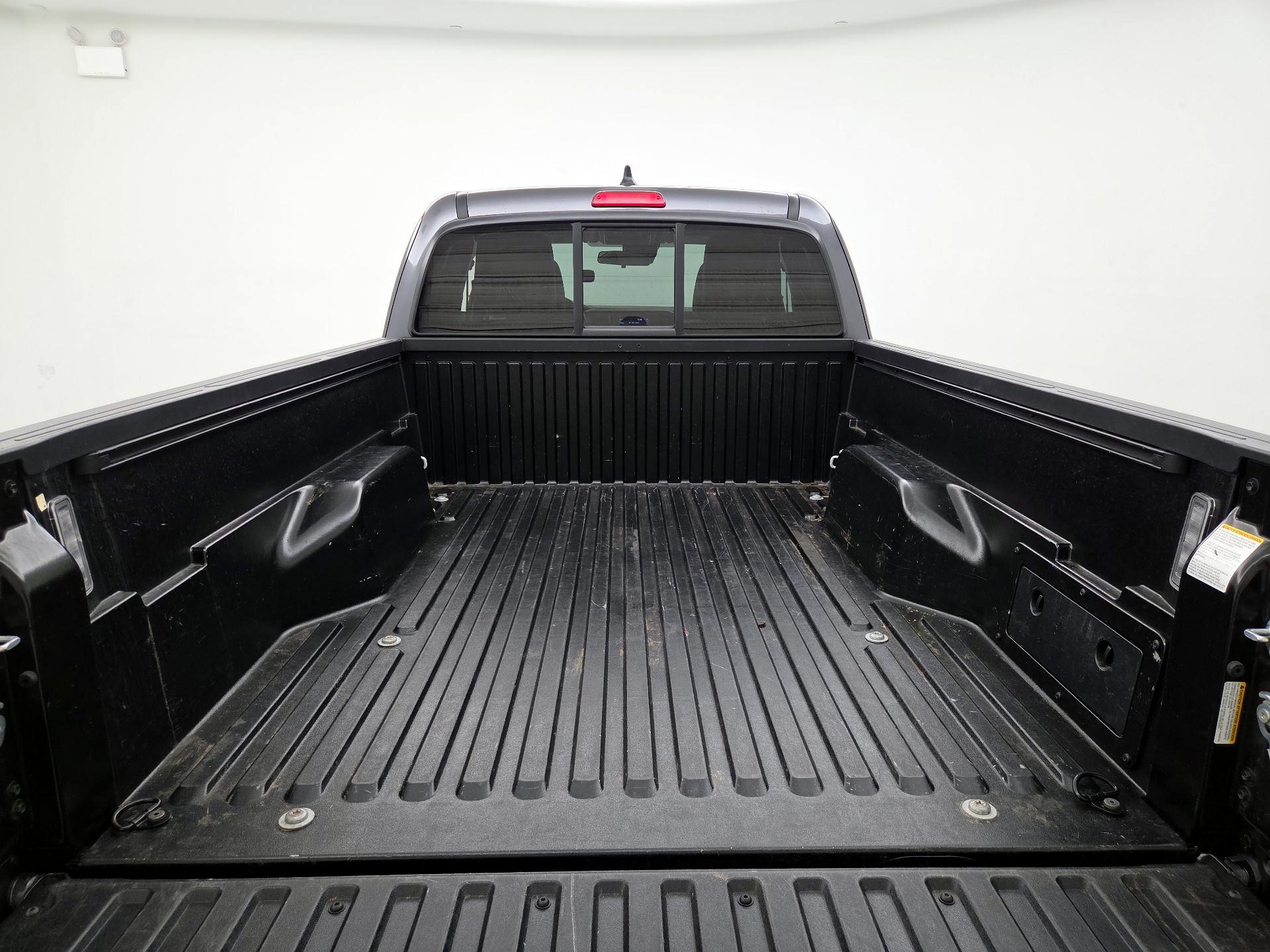 Thumbnail: 2023 Toyota Tacoma - 20