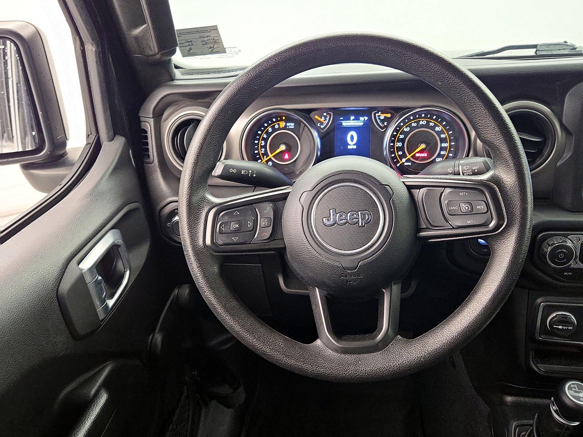 Thumbnail: 2022 Jeep Wrangler - 10