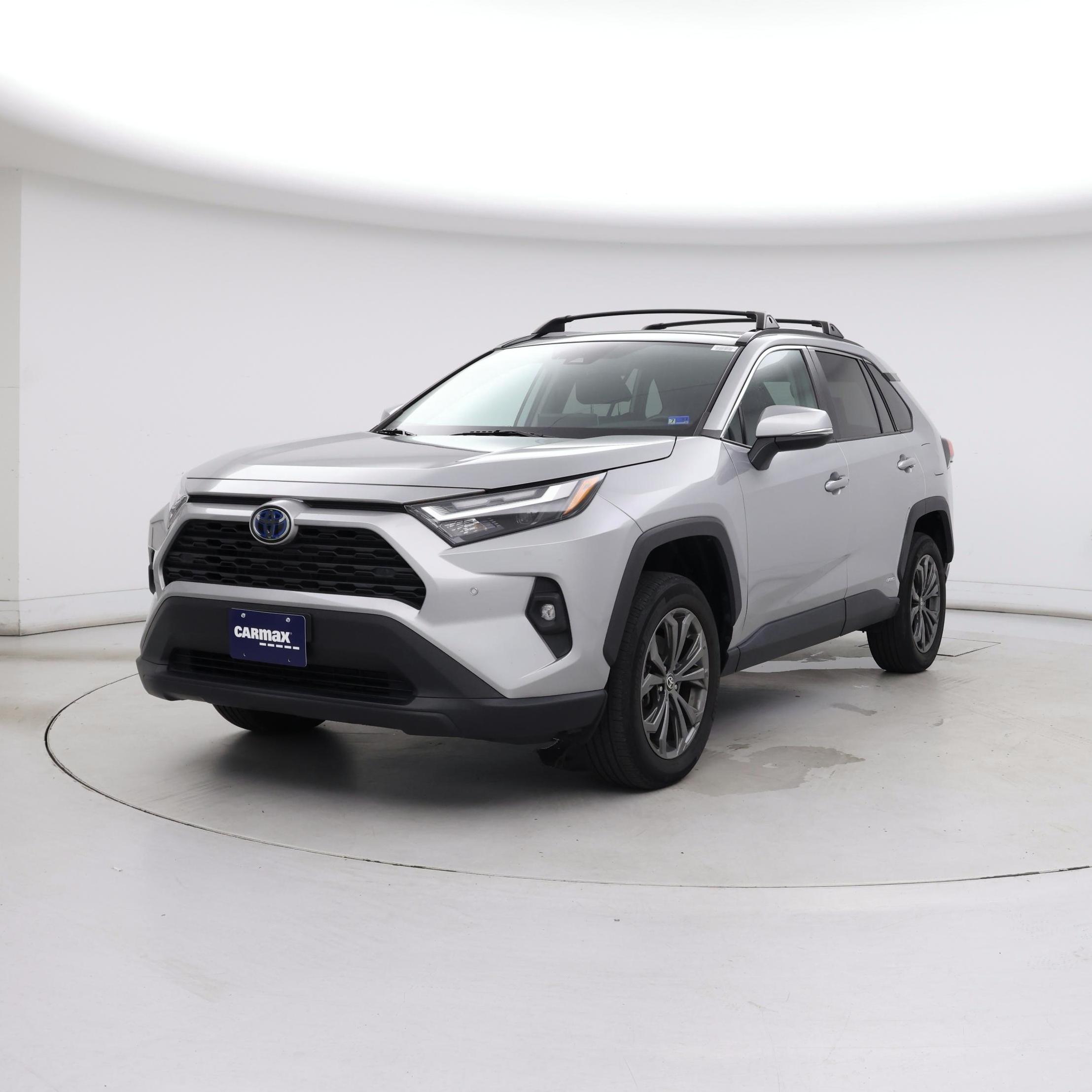 Thumbnail: 2022 Toyota RAV4 - 4