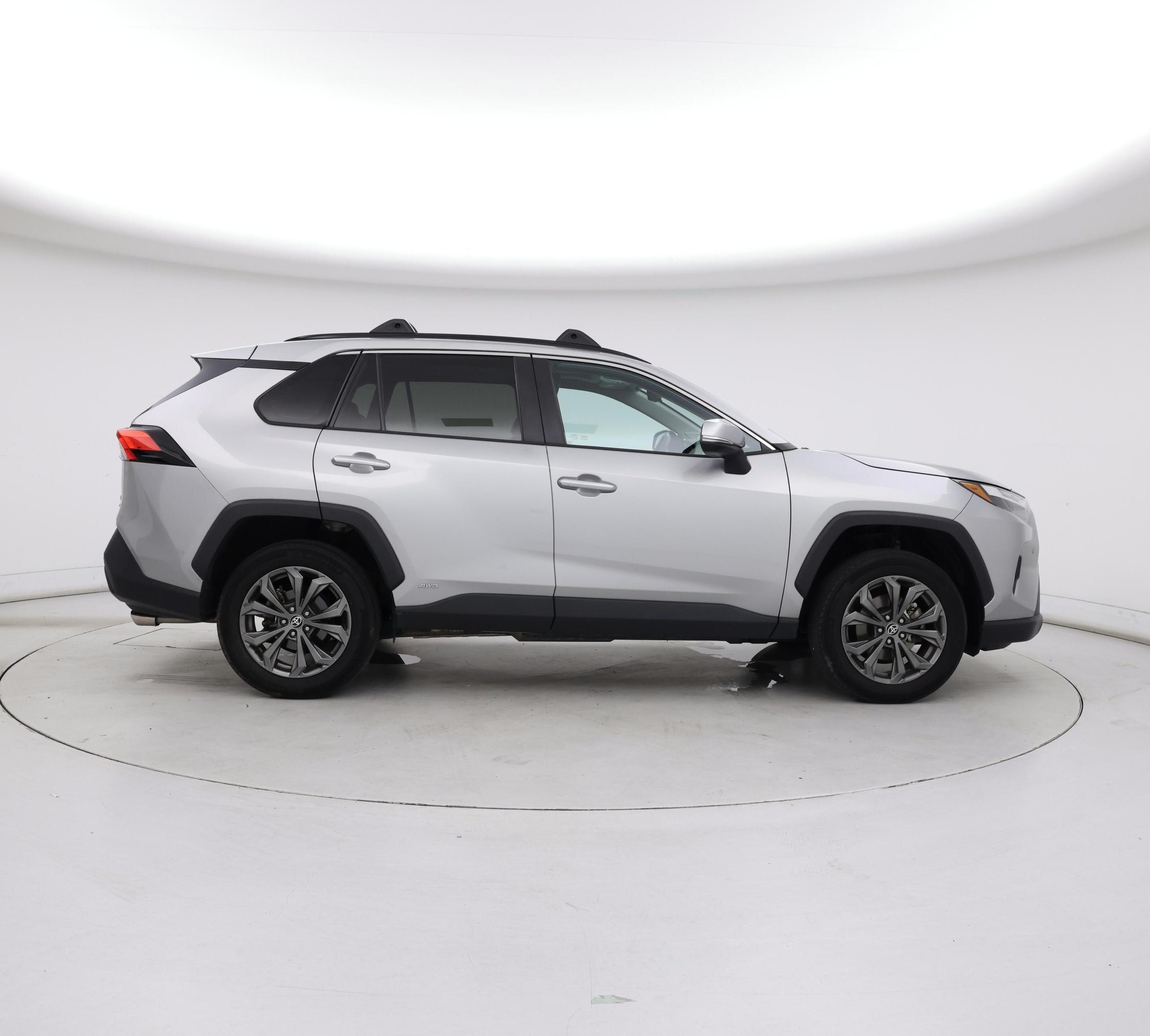 Thumbnail: 2022 Toyota RAV4 - 7