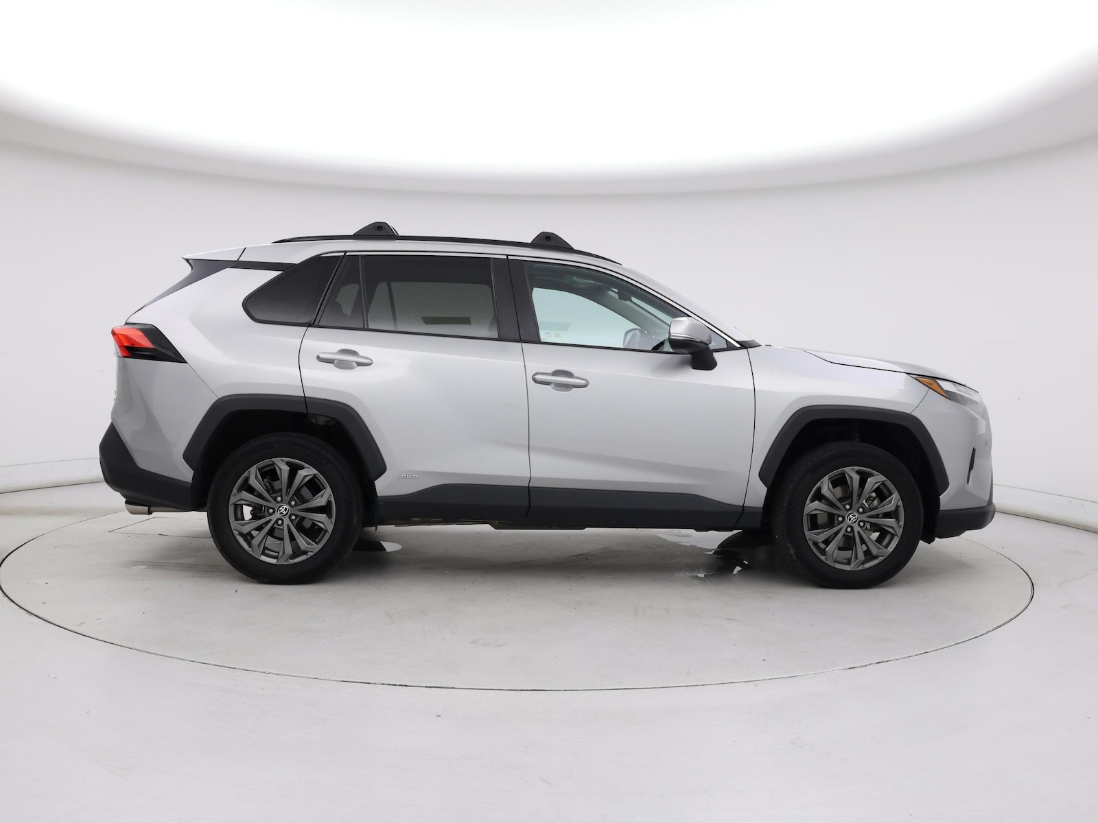 2022 Toyota RAV4 XLE Premium - Photo 8