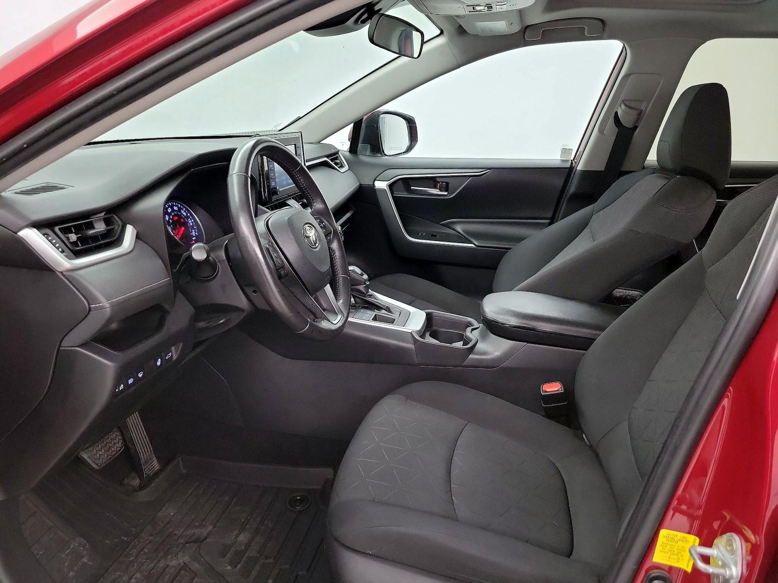 2019 Toyota RAV4 XLE - Photo 12