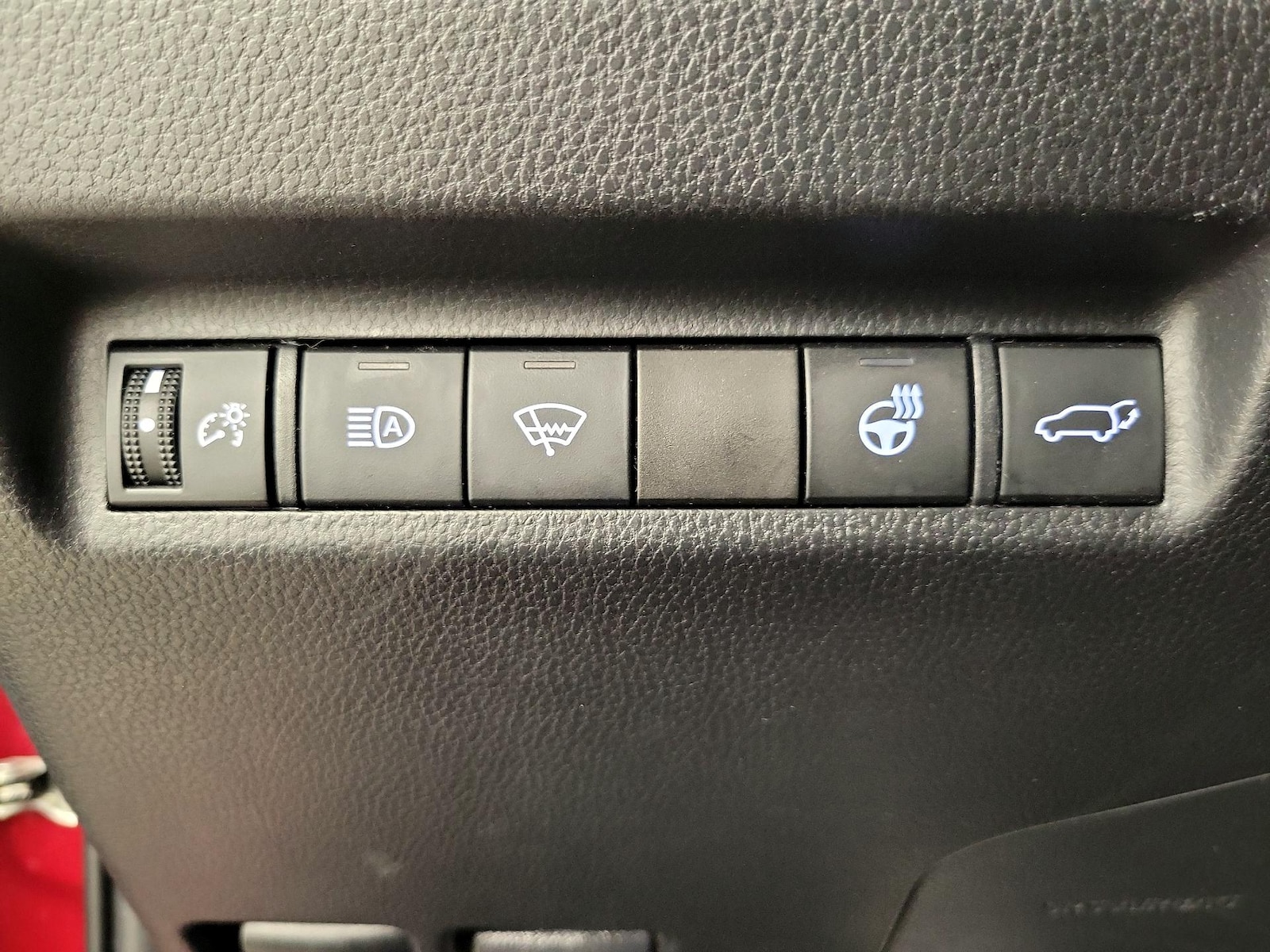2019 Toyota RAV4 XLE - Photo 14