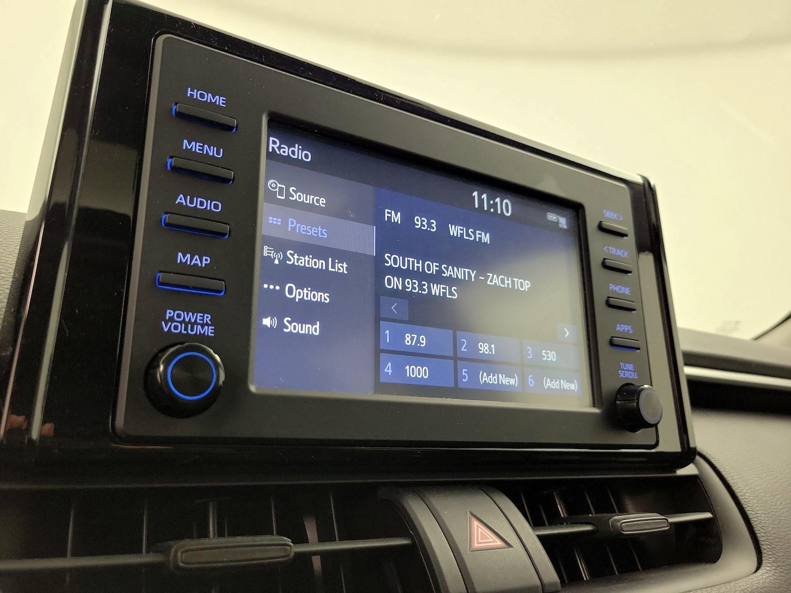 2019 Toyota RAV4 XLE - Photo 16