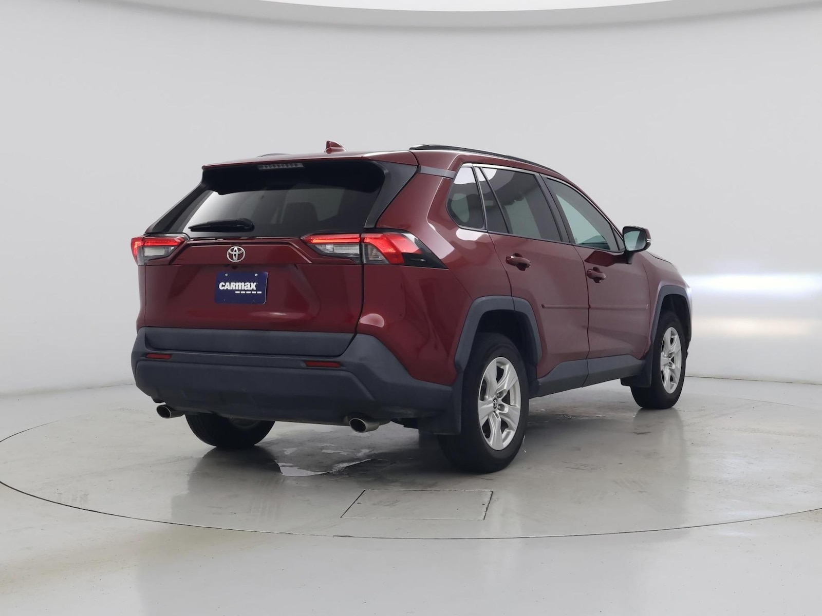2019 Toyota RAV4 XLE - Photo 9