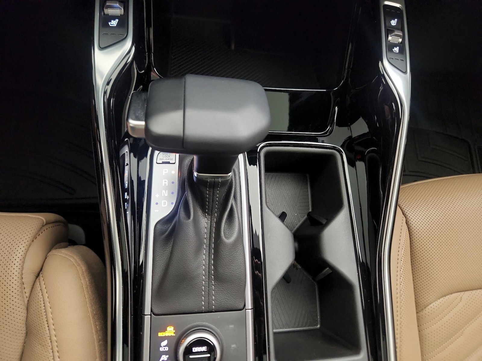 2026 Kia Sorento X-Line SX Prestige - Photo 19