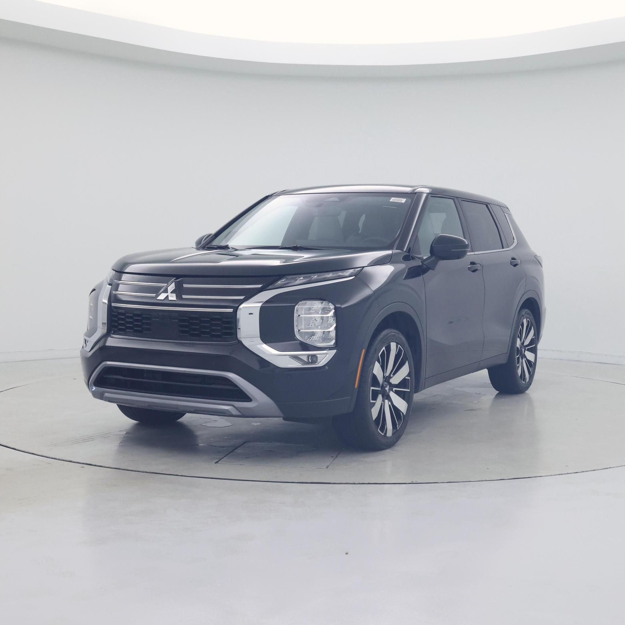 Thumbnail: 2025 Mitsubishi Outlander - 4