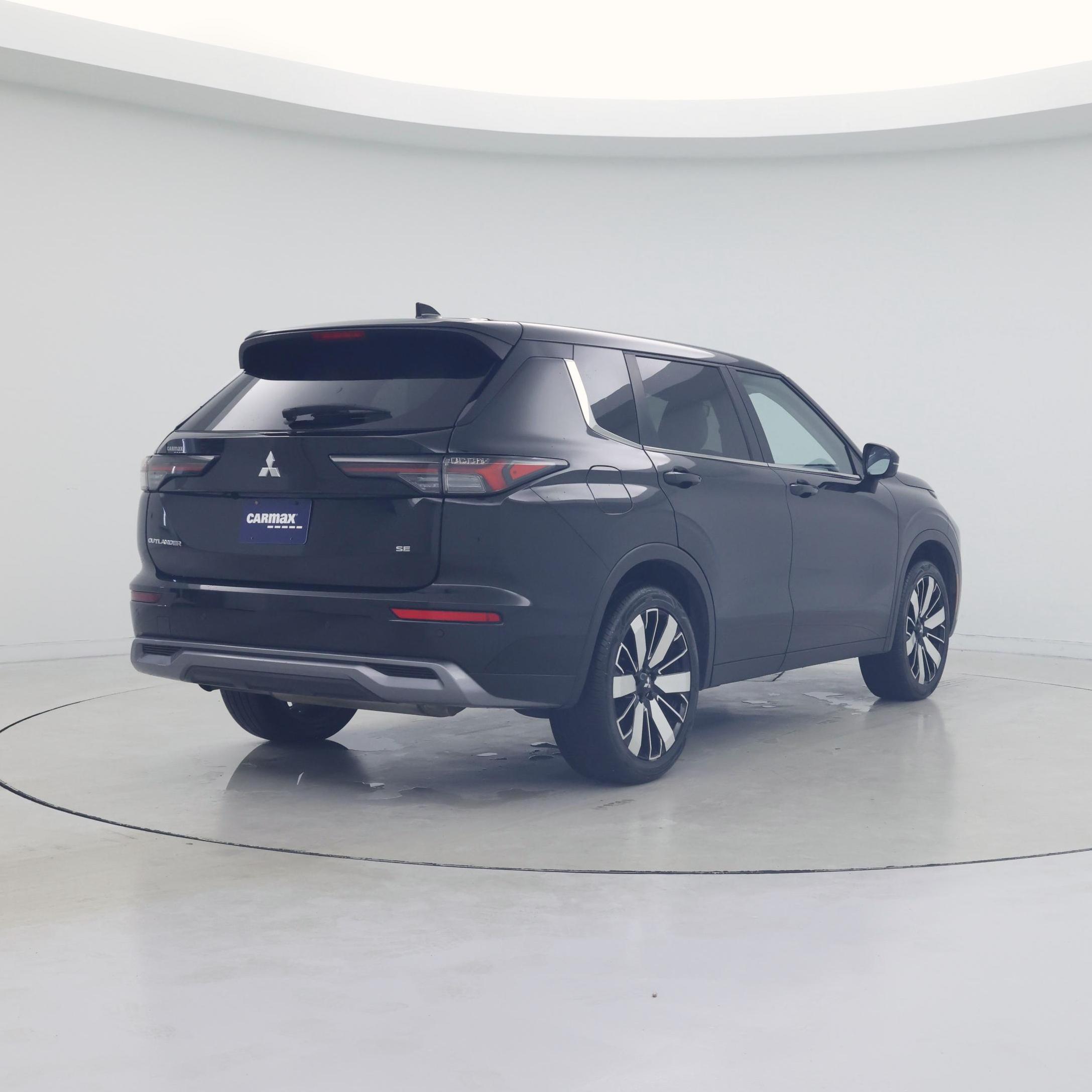 Thumbnail: 2025 Mitsubishi Outlander - 8