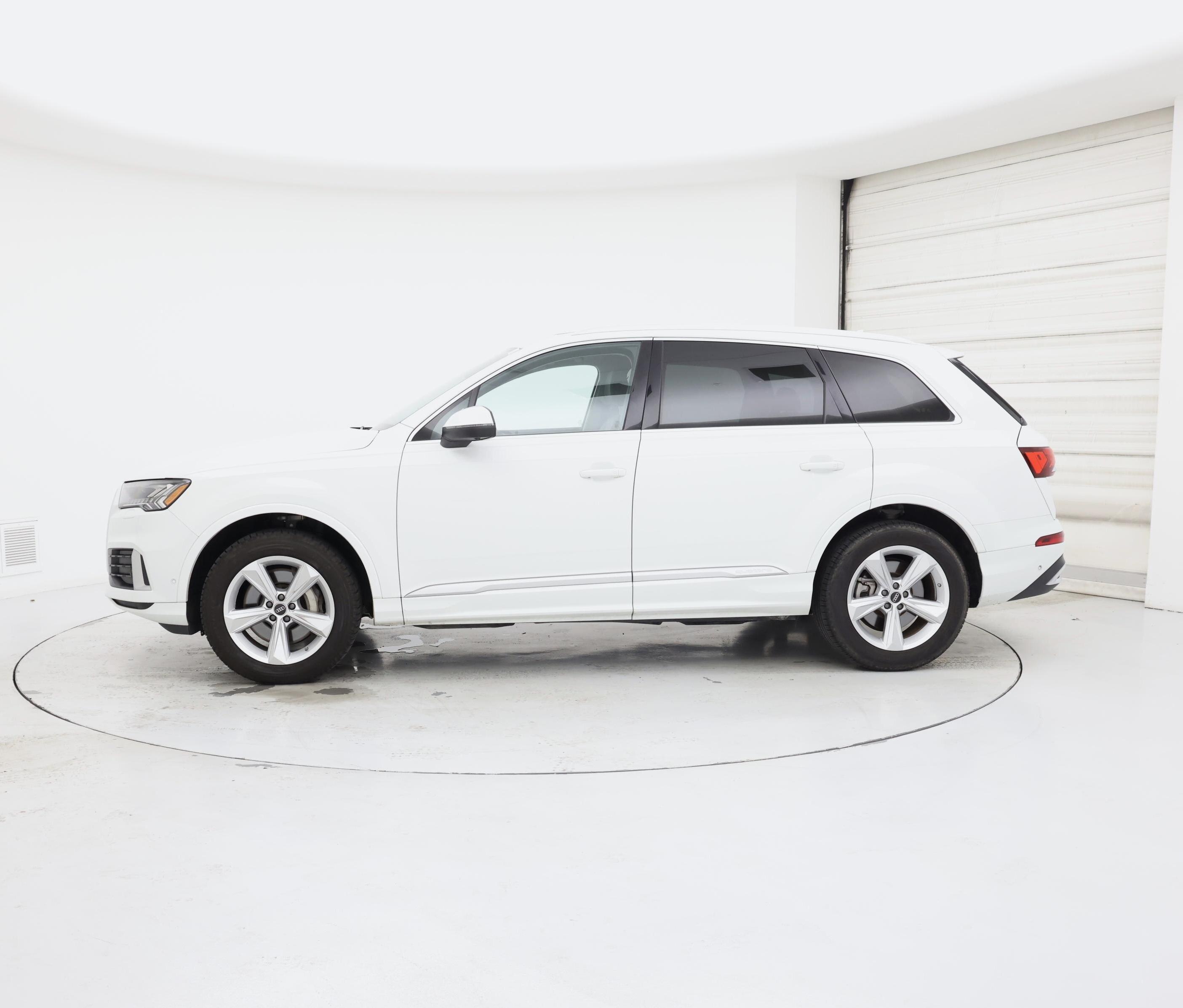 Thumbnail: 2024 Audi Q7 - 3