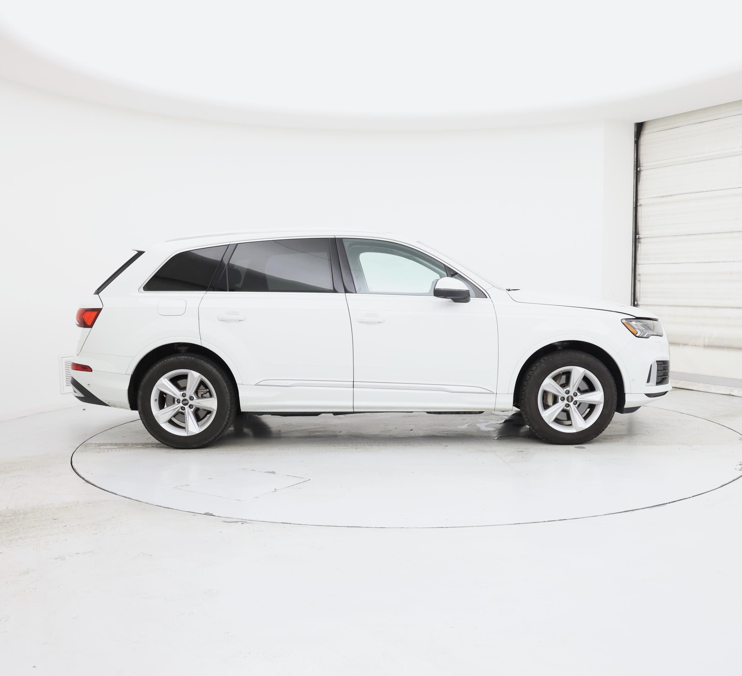 Thumbnail: 2024 Audi Q7 - 7