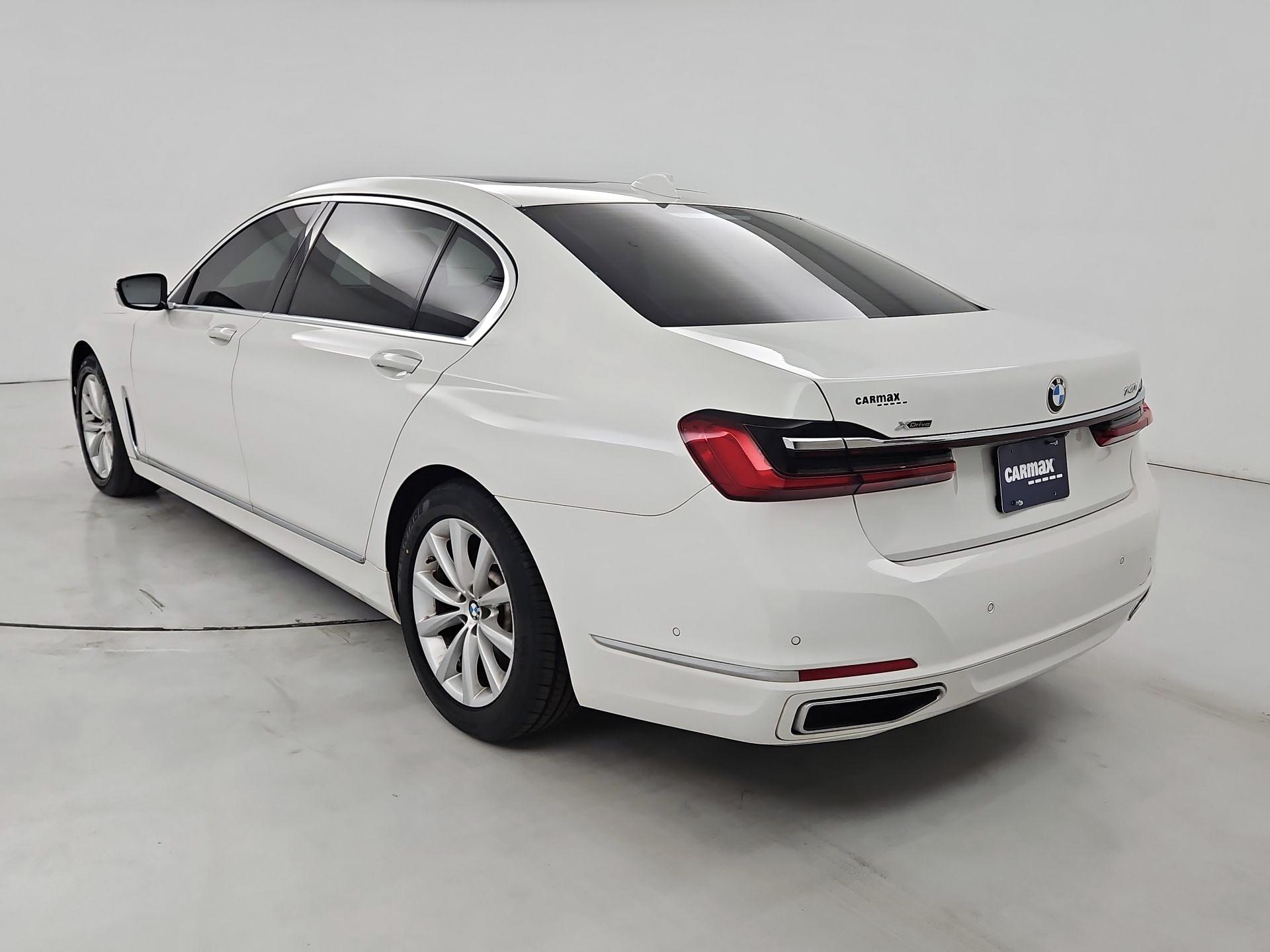 Thumbnail: 2021 BMW 7 Series - 7