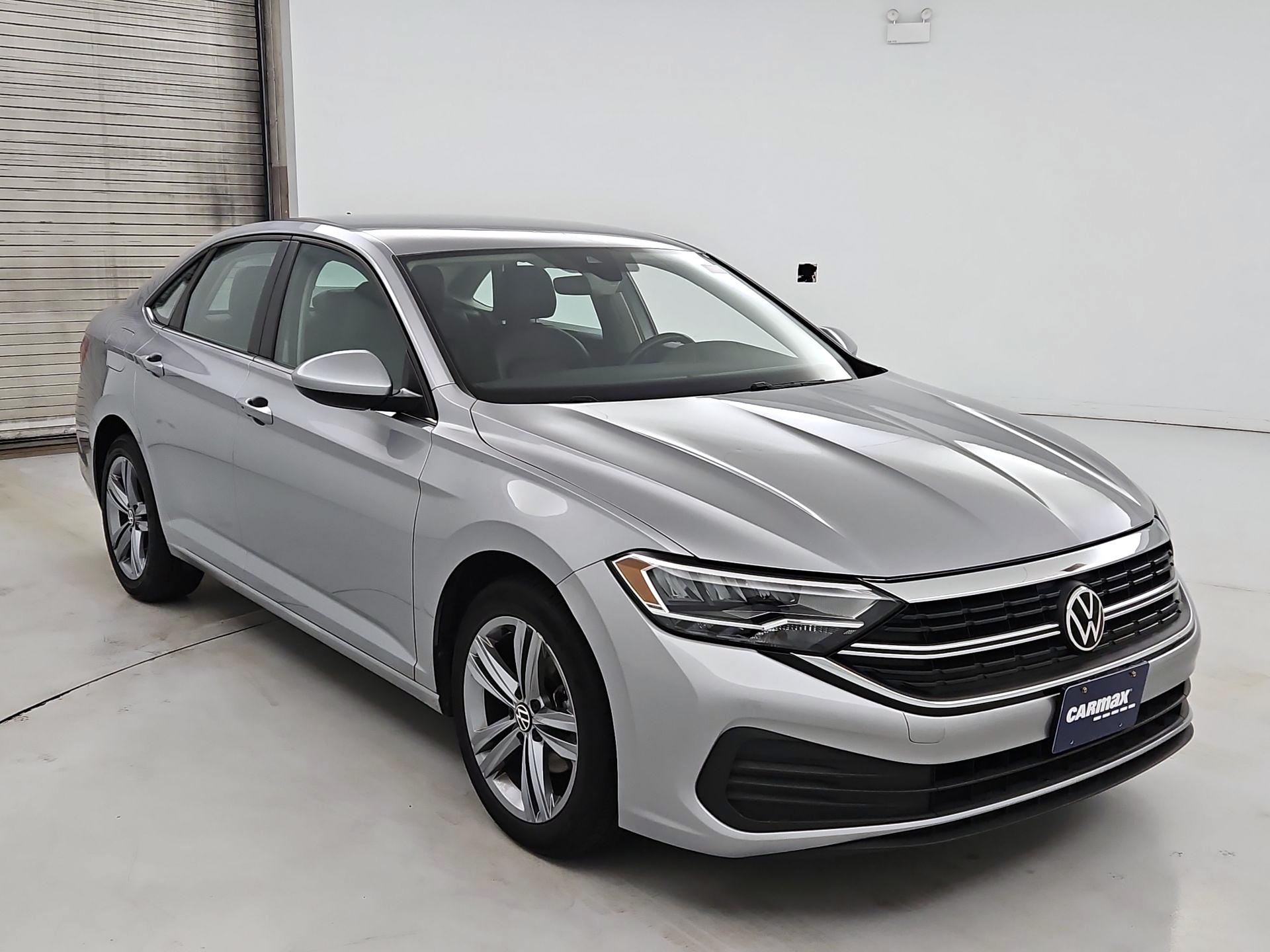 Thumbnail: 2024 Volkswagen Jetta - 1