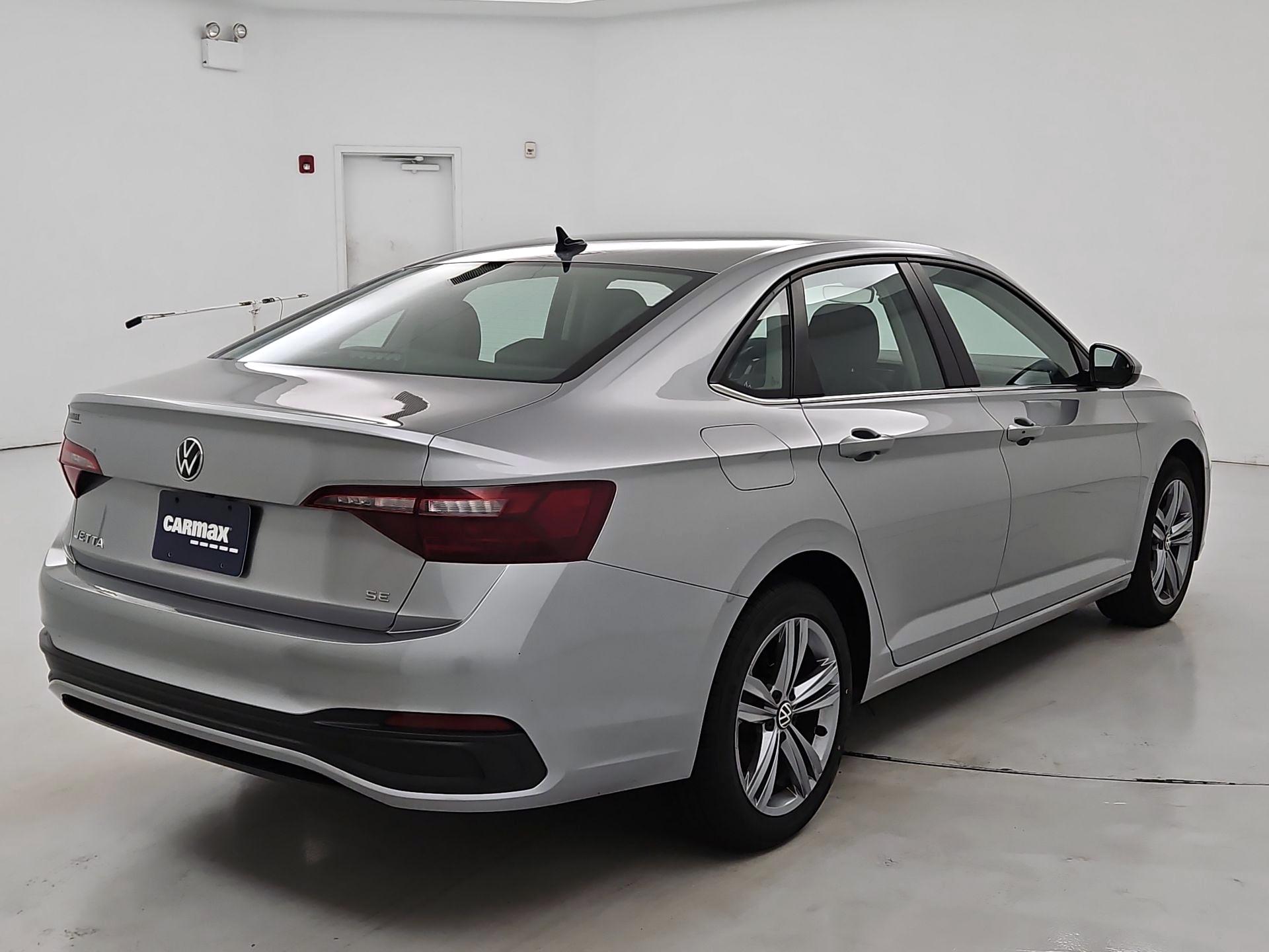 Thumbnail: 2024 Volkswagen Jetta - 5