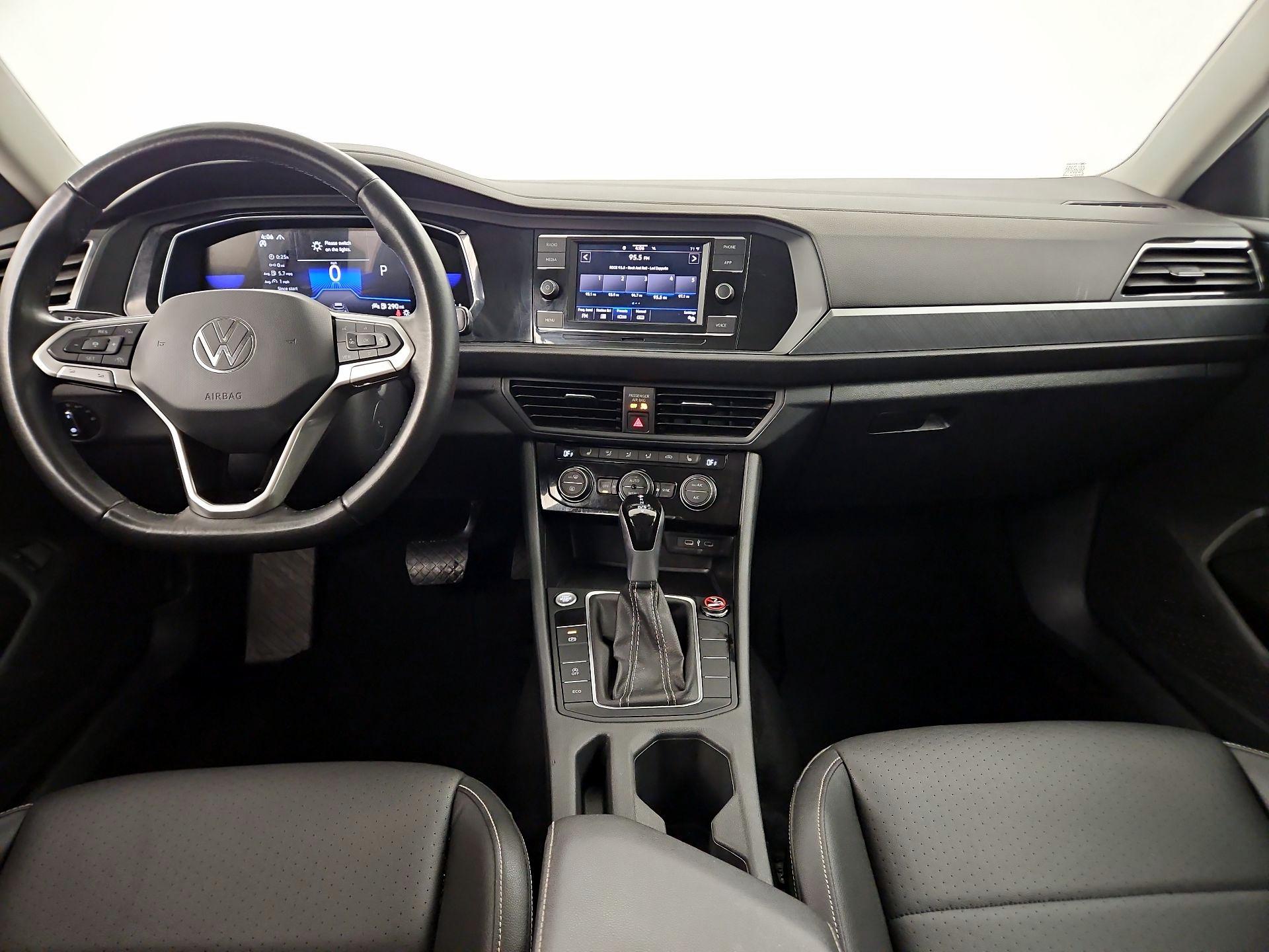 Thumbnail: 2024 Volkswagen Jetta - 8