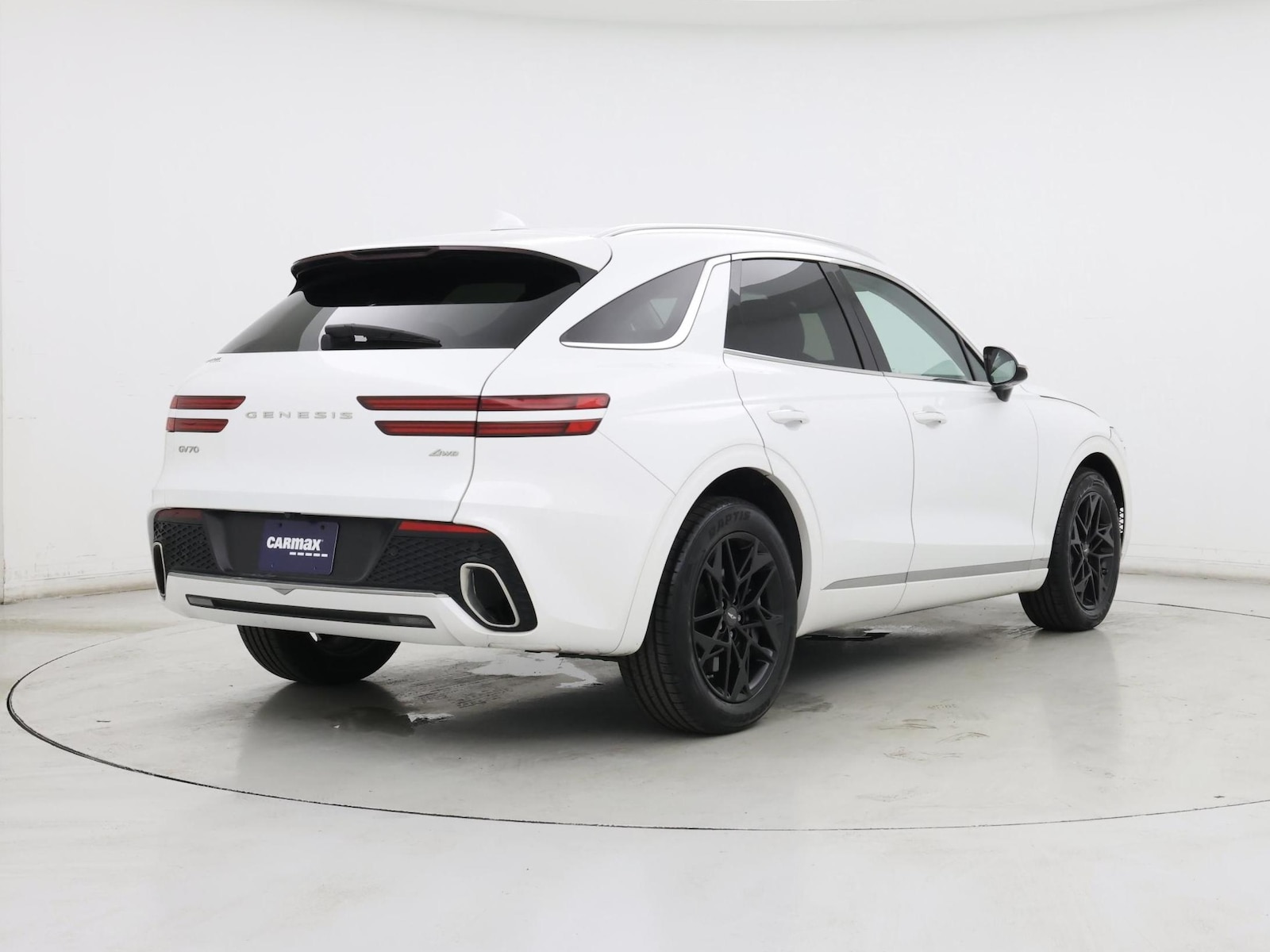 2025 GENESIS GV70 Standard - Photo 9