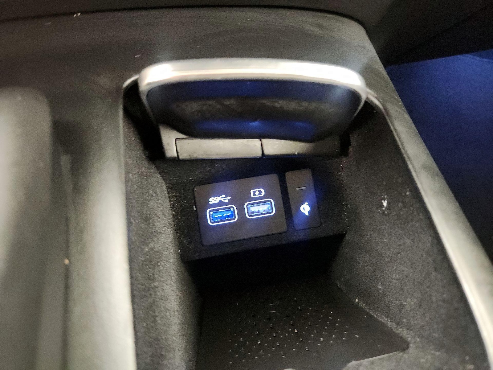 2025 GENESIS GV70 Standard - Photo 19