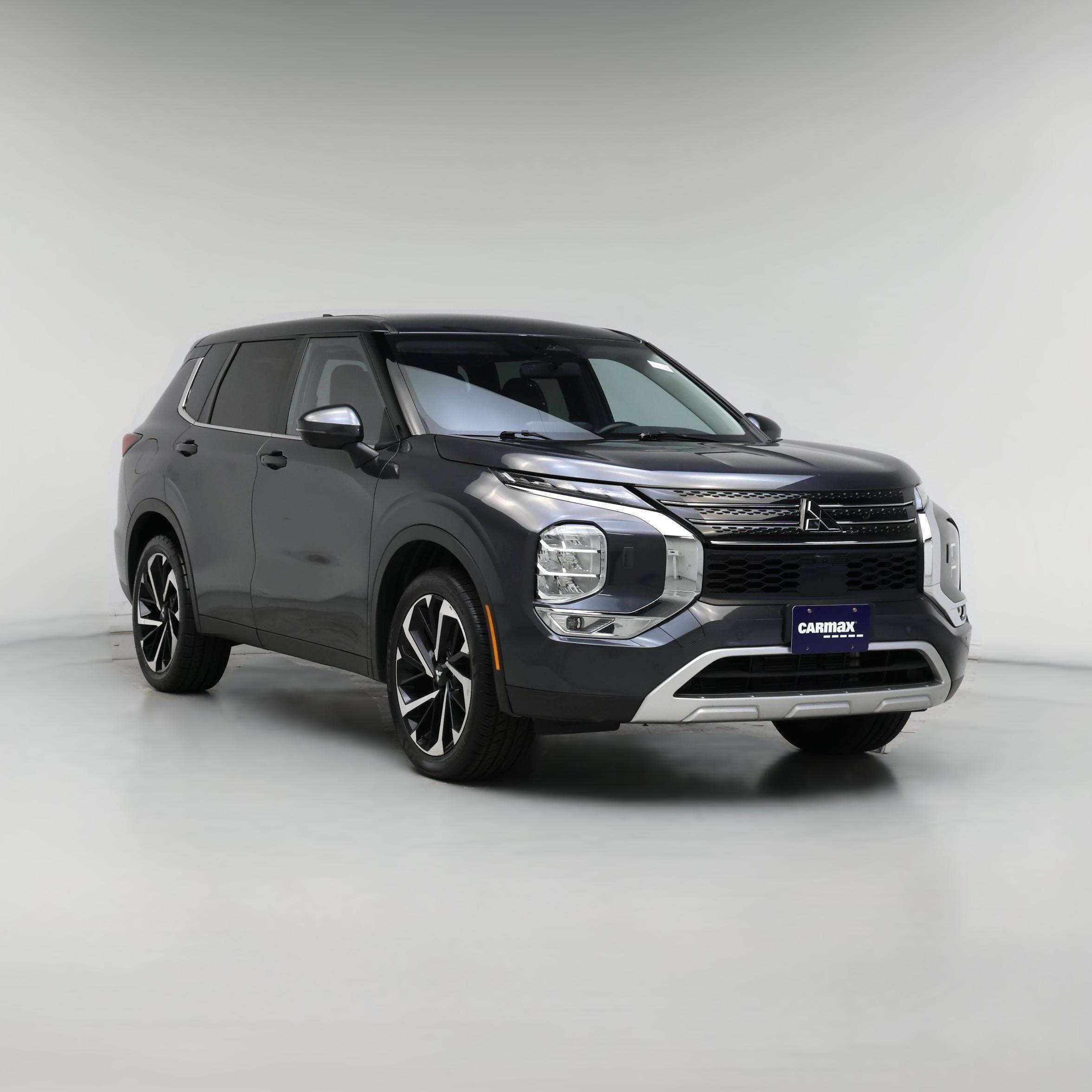 Thumbnail: 2024 Mitsubishi Outlander - 1