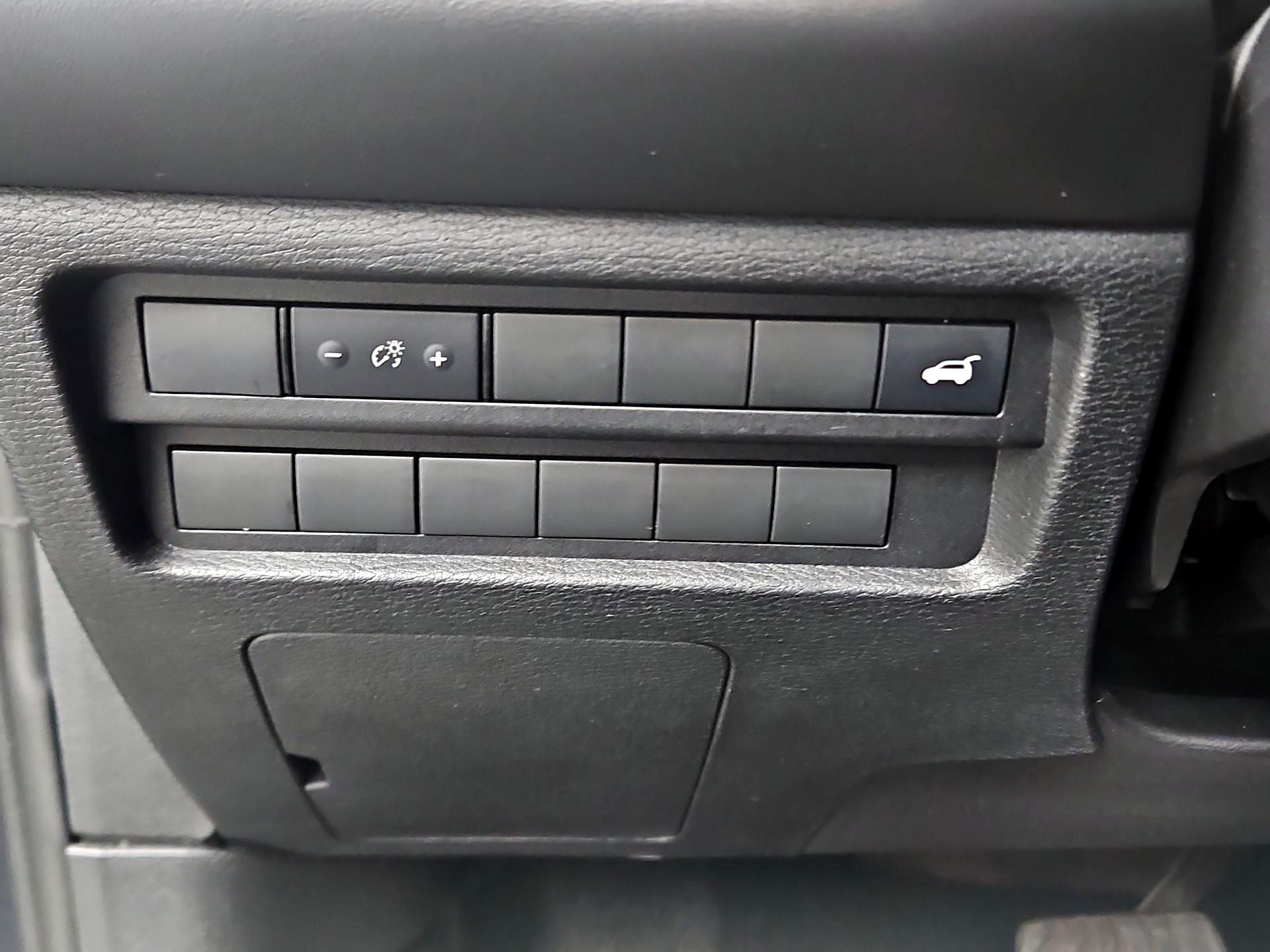 Thumbnail: 2024 Mitsubishi Outlander - 13