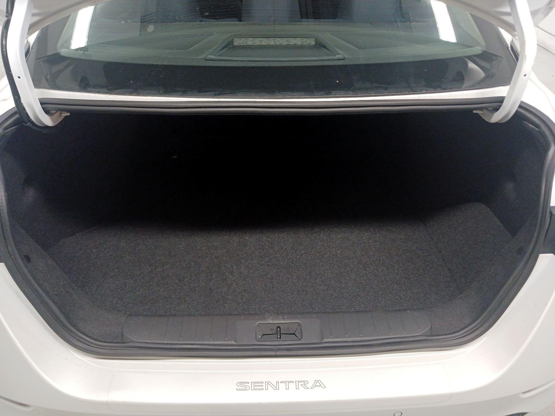 Thumbnail: 2023 Nissan Sentra - 20