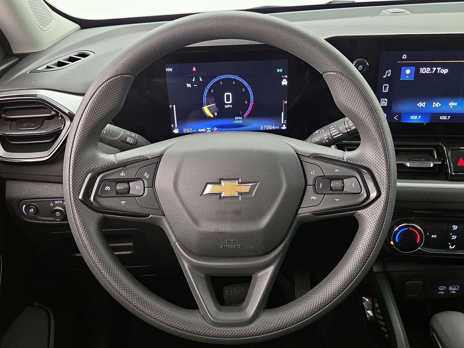 2025 Chevrolet Trailblazer LT - Photo 11