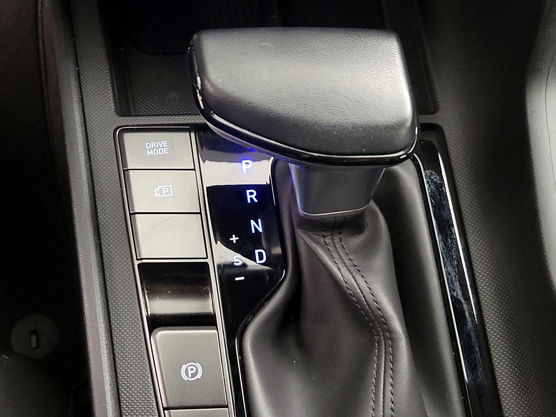 Thumbnail: 2025 Hyundai Elantra - 18
