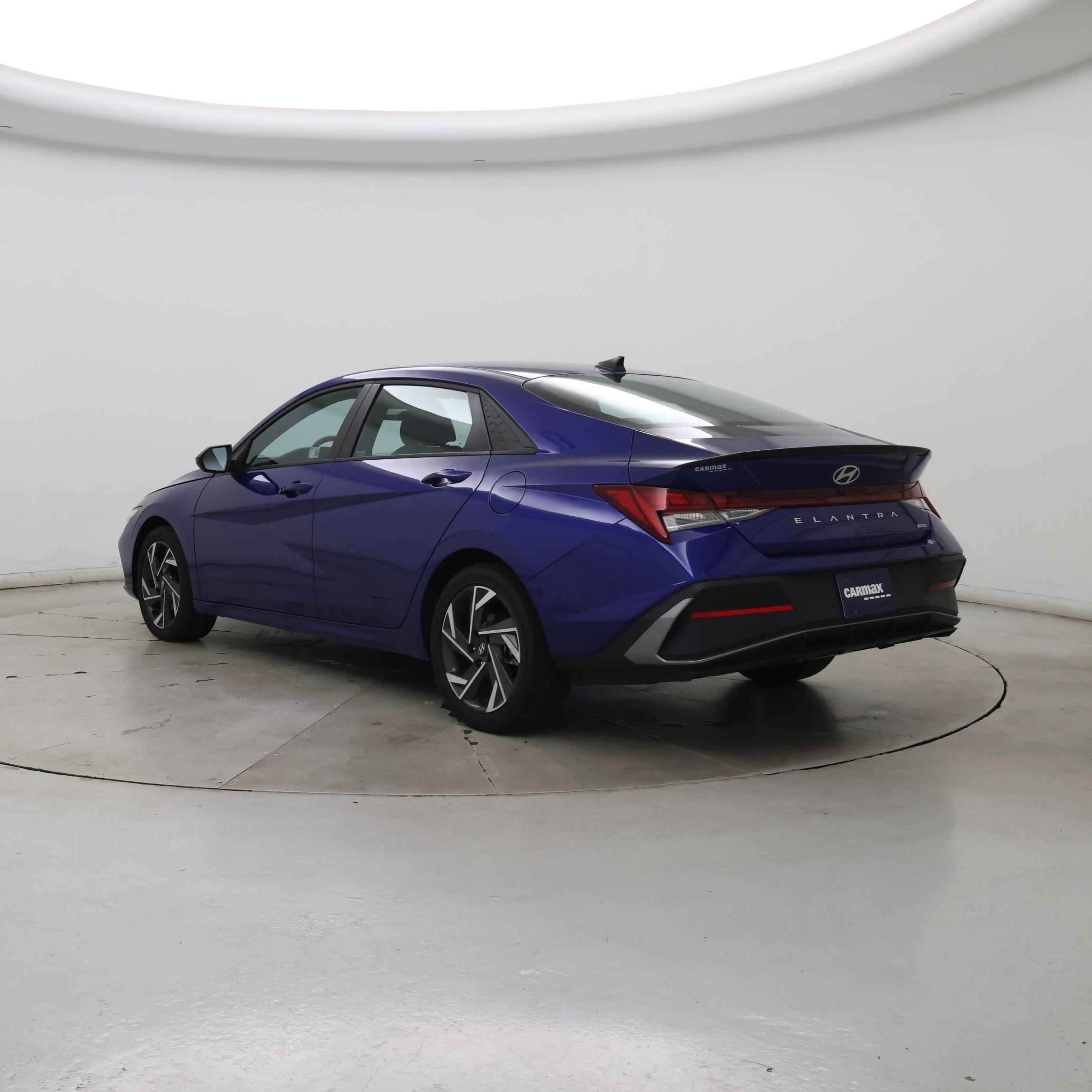 Thumbnail: 2025 Hyundai Elantra - 2