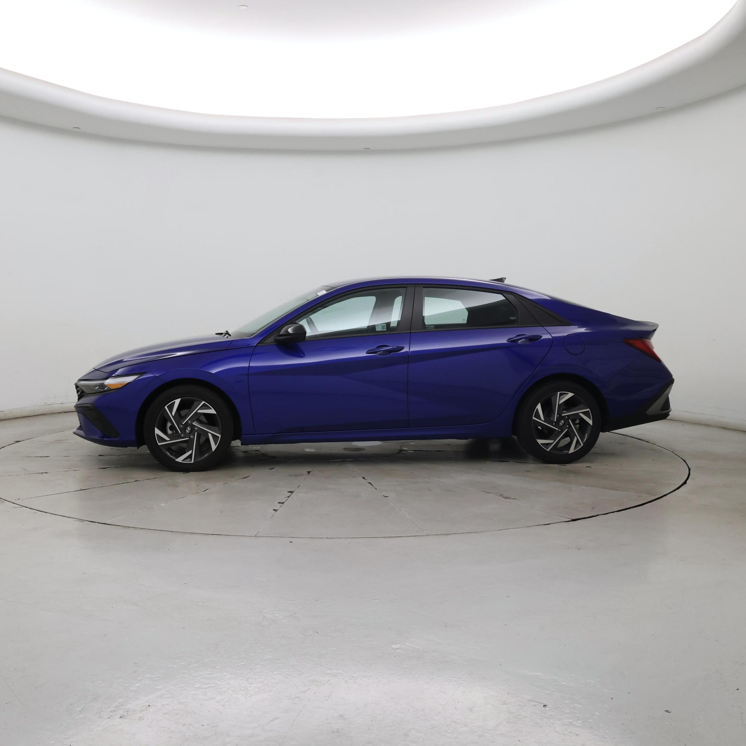 Thumbnail: 2025 Hyundai Elantra - 3