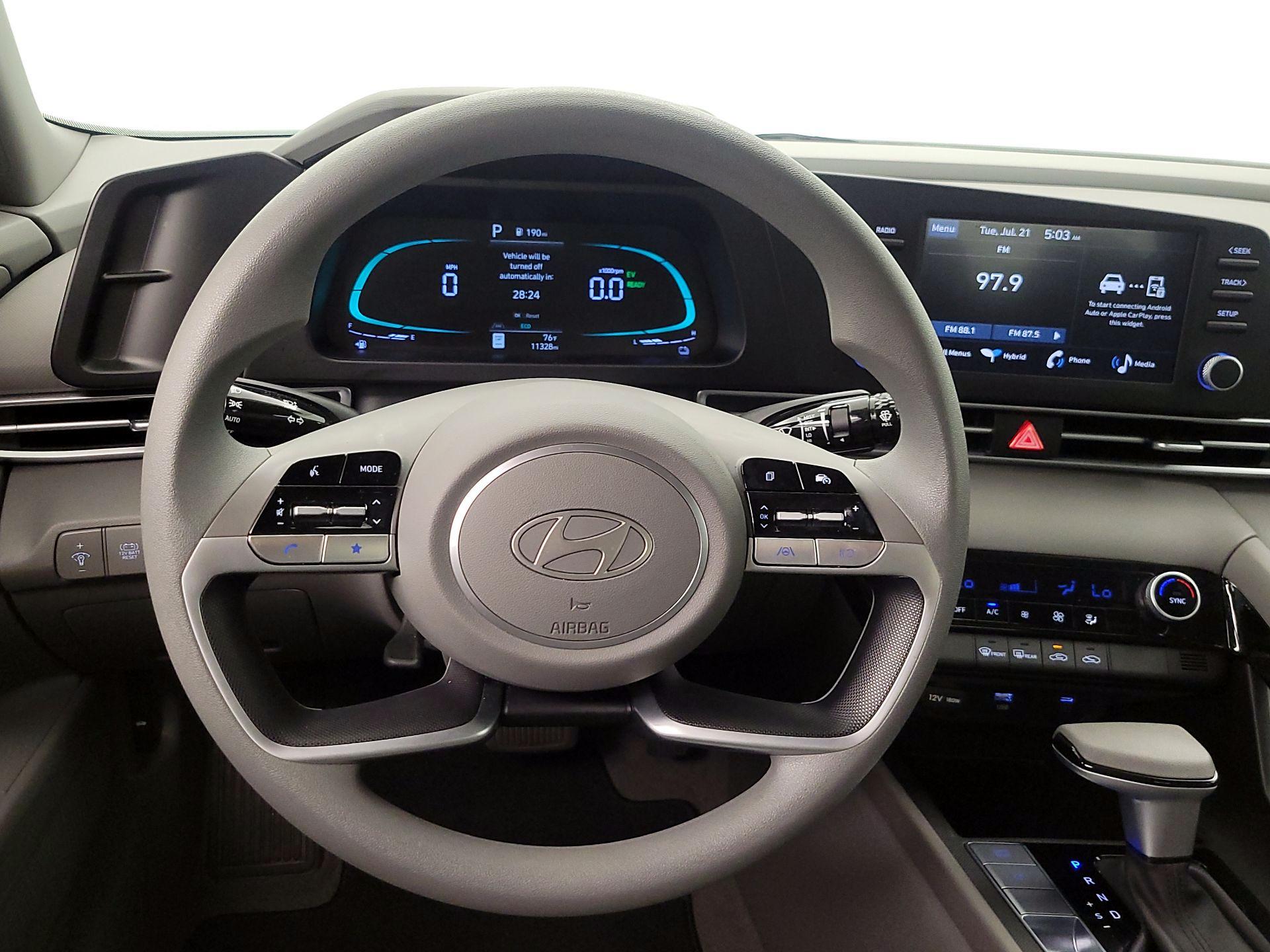 Thumbnail: 2025 Hyundai Elantra - 10