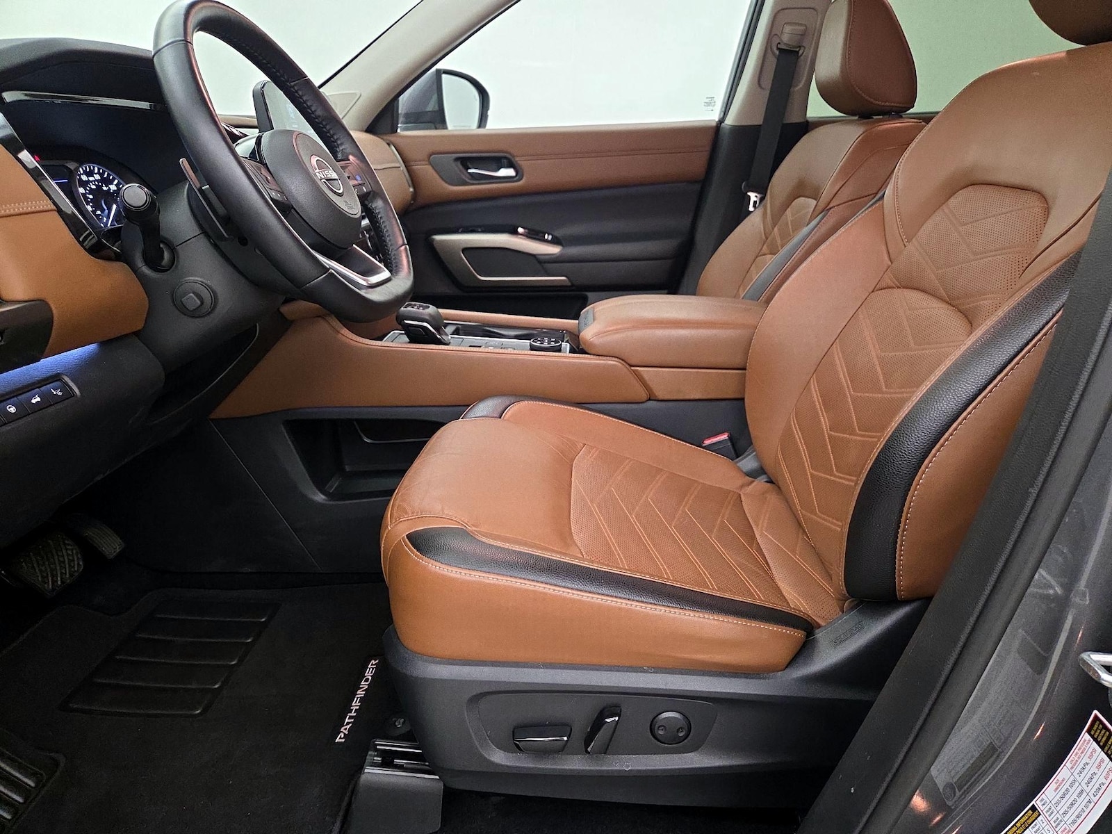 2022 Nissan Pathfinder Platinum - Photo 12