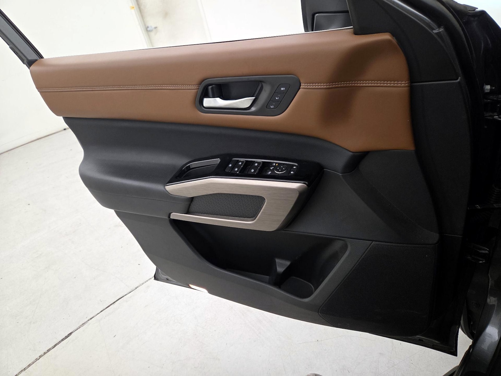 2022 Nissan Pathfinder Platinum - Photo 13