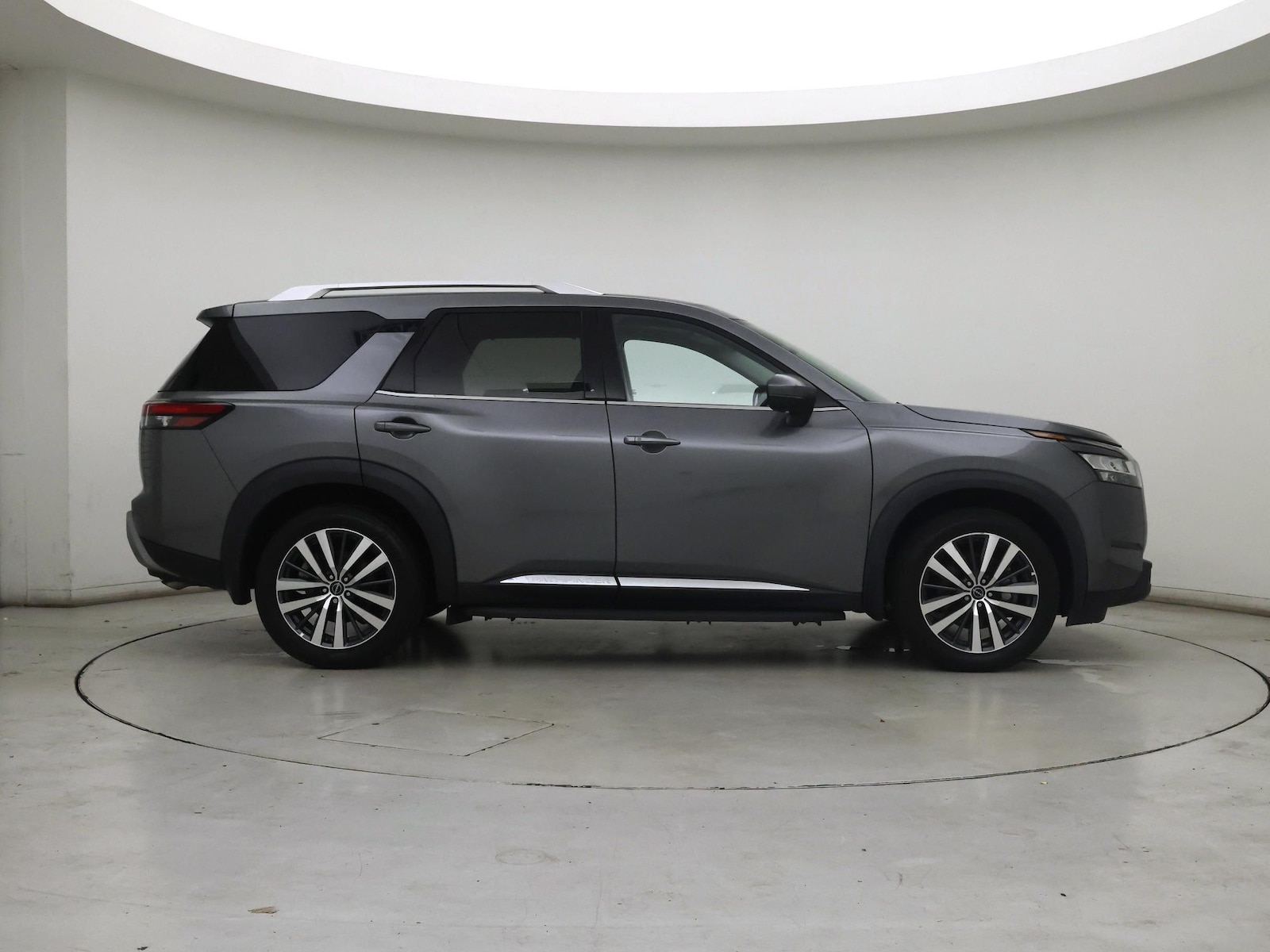 2022 Nissan Pathfinder Platinum - Photo 8