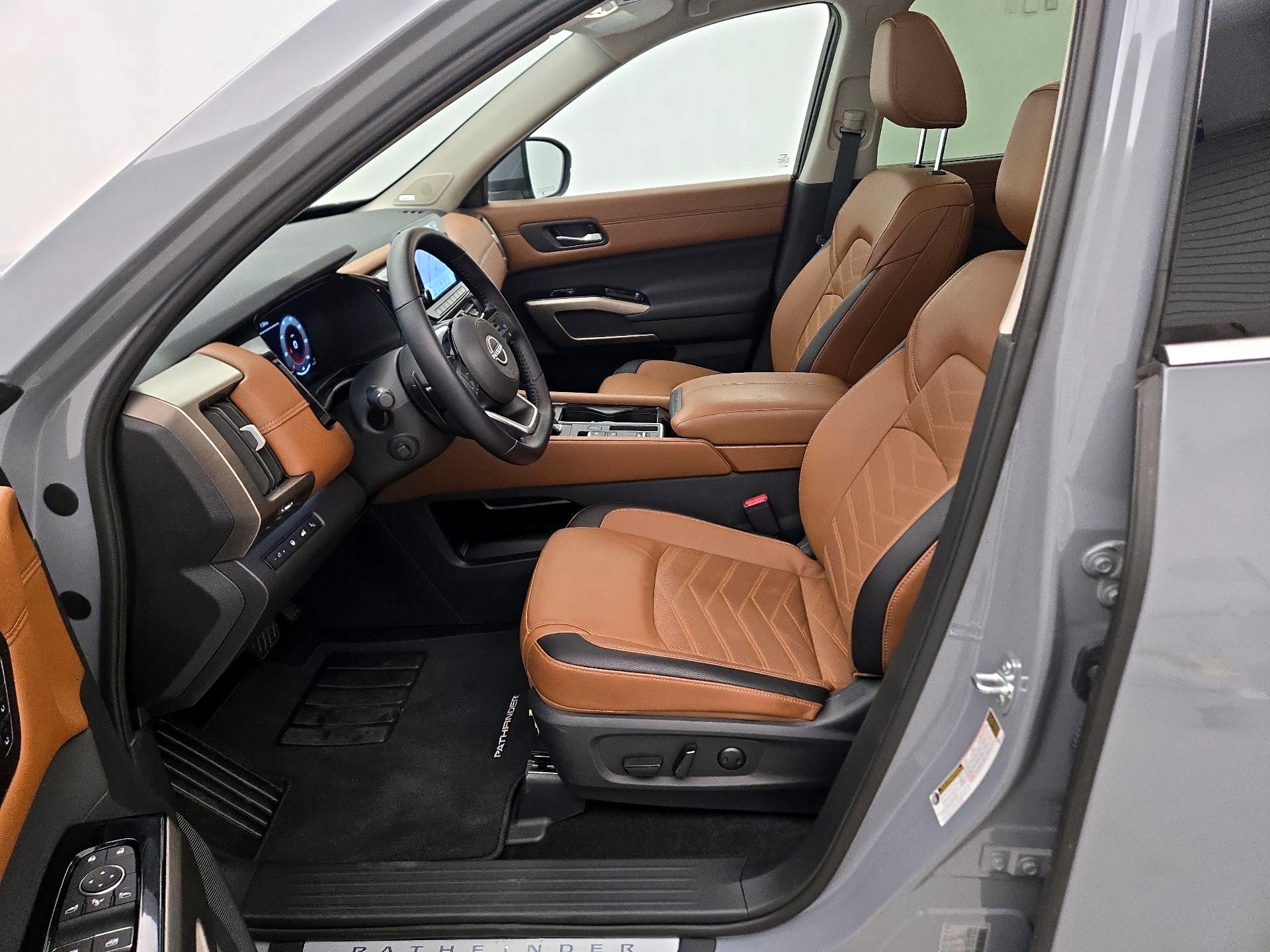 Thumbnail: 2025 Nissan Pathfinder - 11