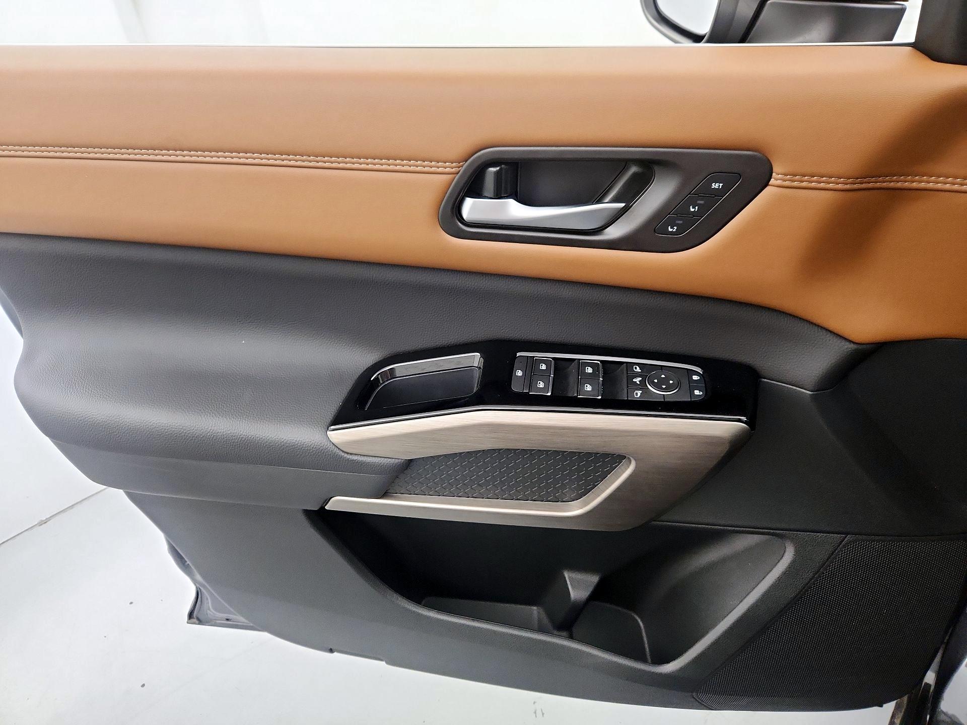 Thumbnail: 2025 Nissan Pathfinder - 12