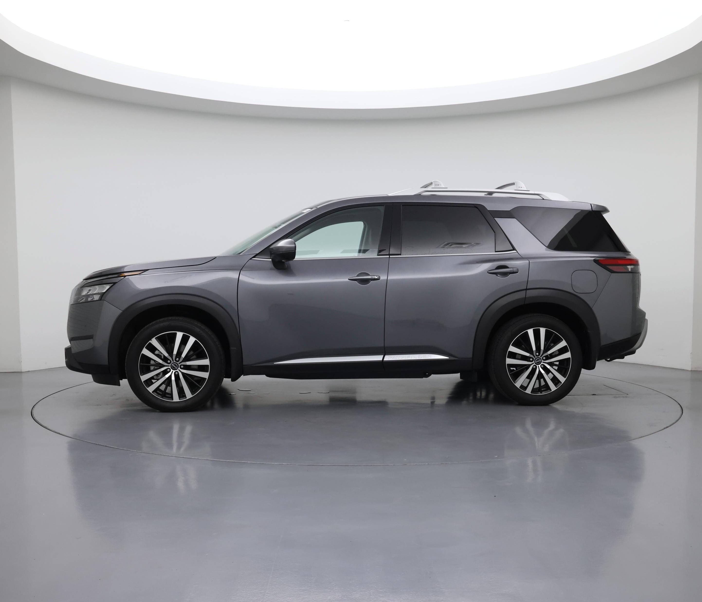 Thumbnail: 2025 Nissan Pathfinder - 3