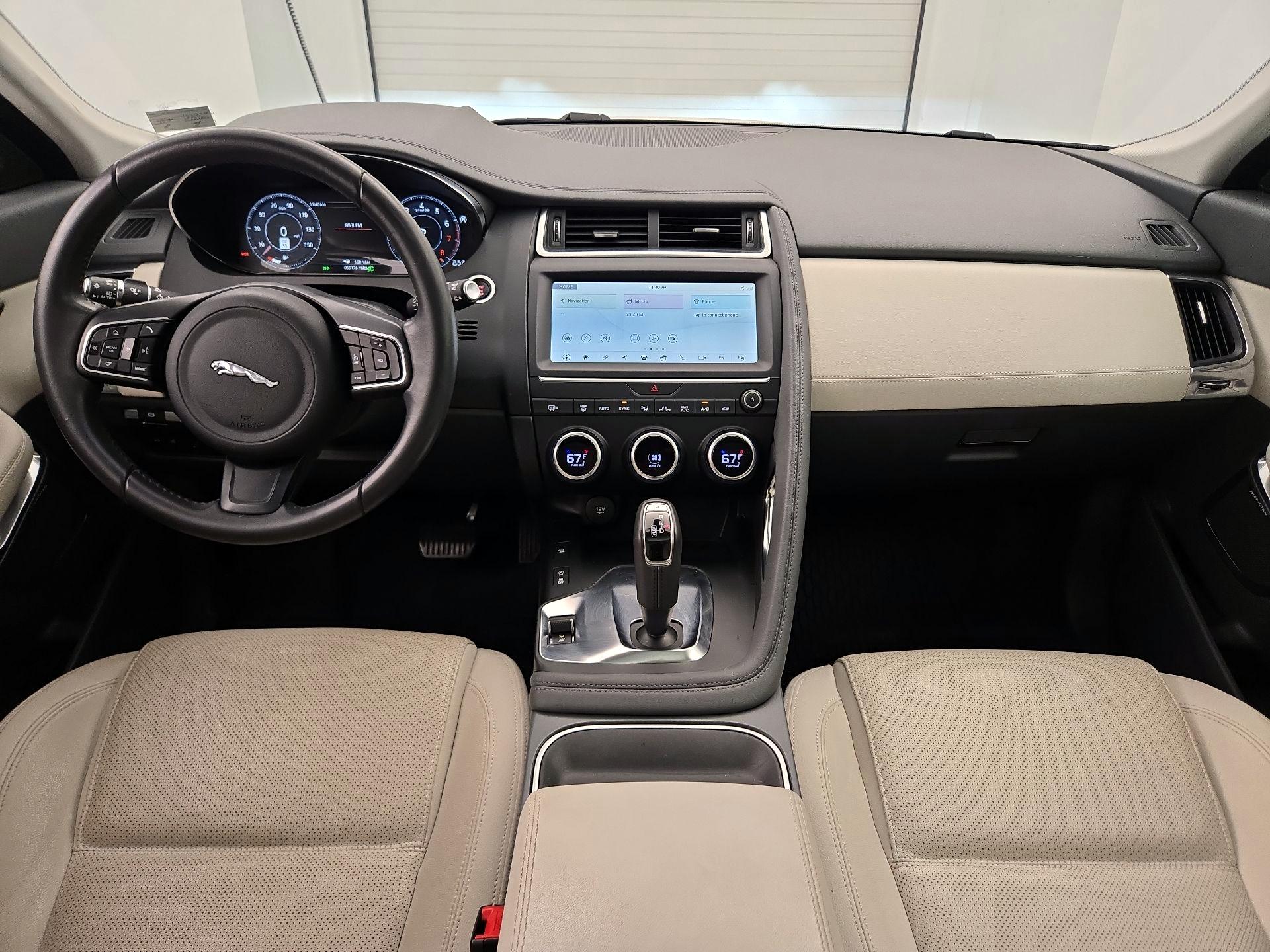 Thumbnail: 2019 Jaguar E-Pace - 9