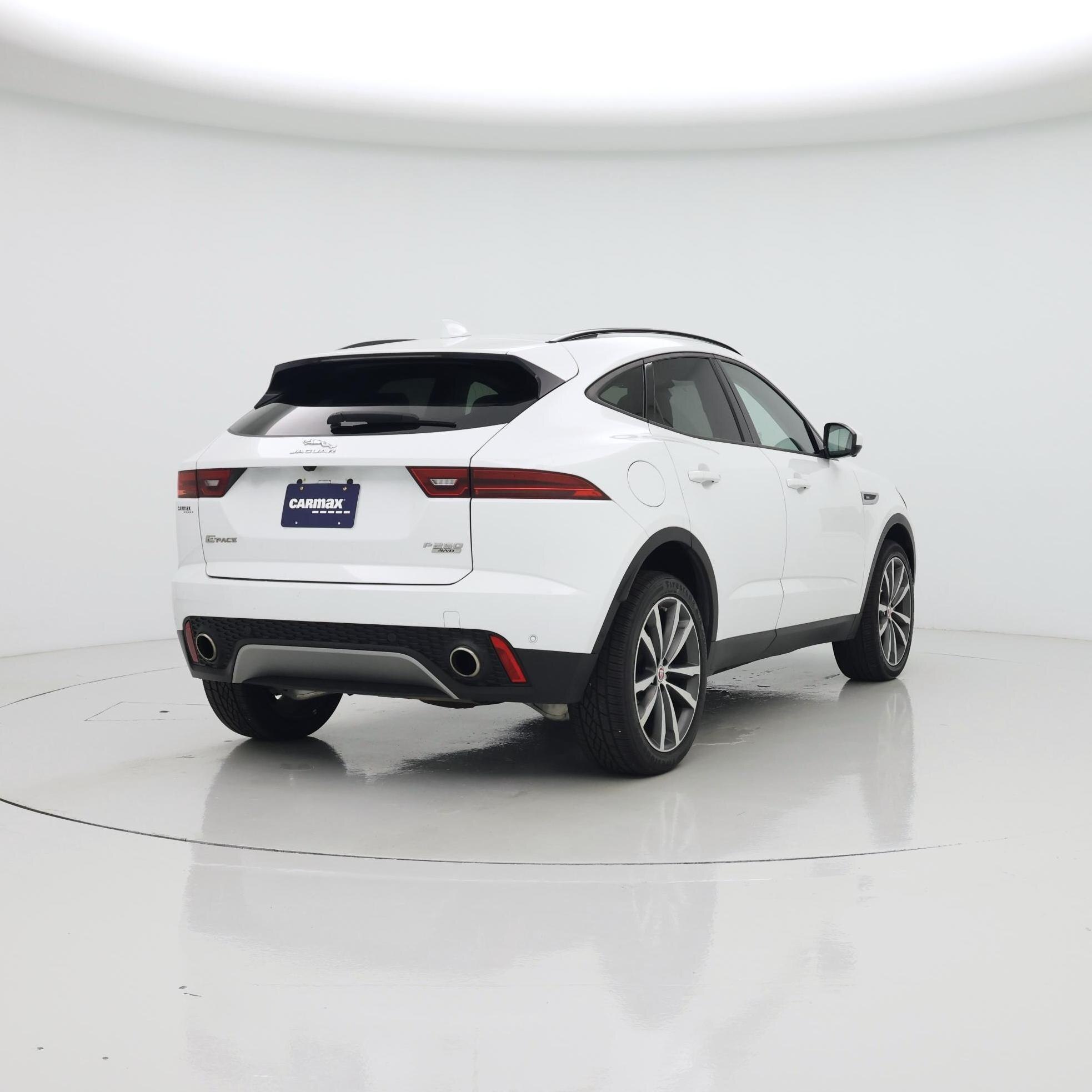 Thumbnail: 2019 Jaguar E-Pace - 8