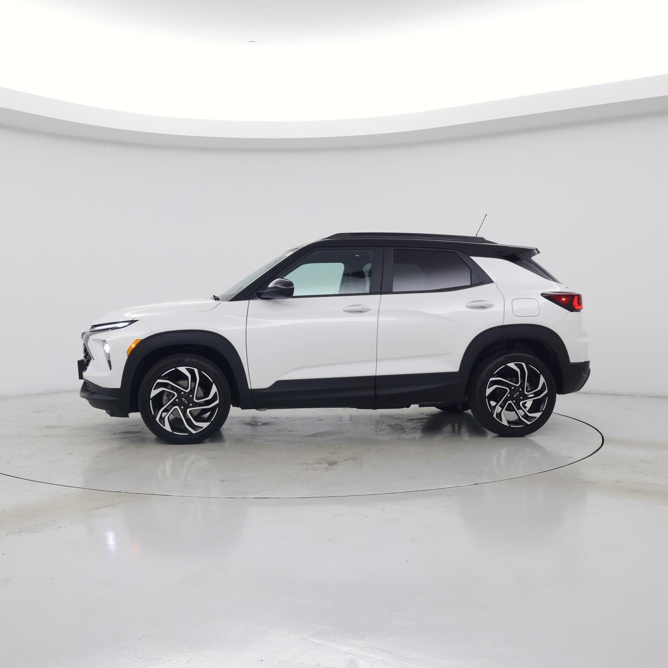 Thumbnail: 2026 Chevrolet TrailBlazer - 3