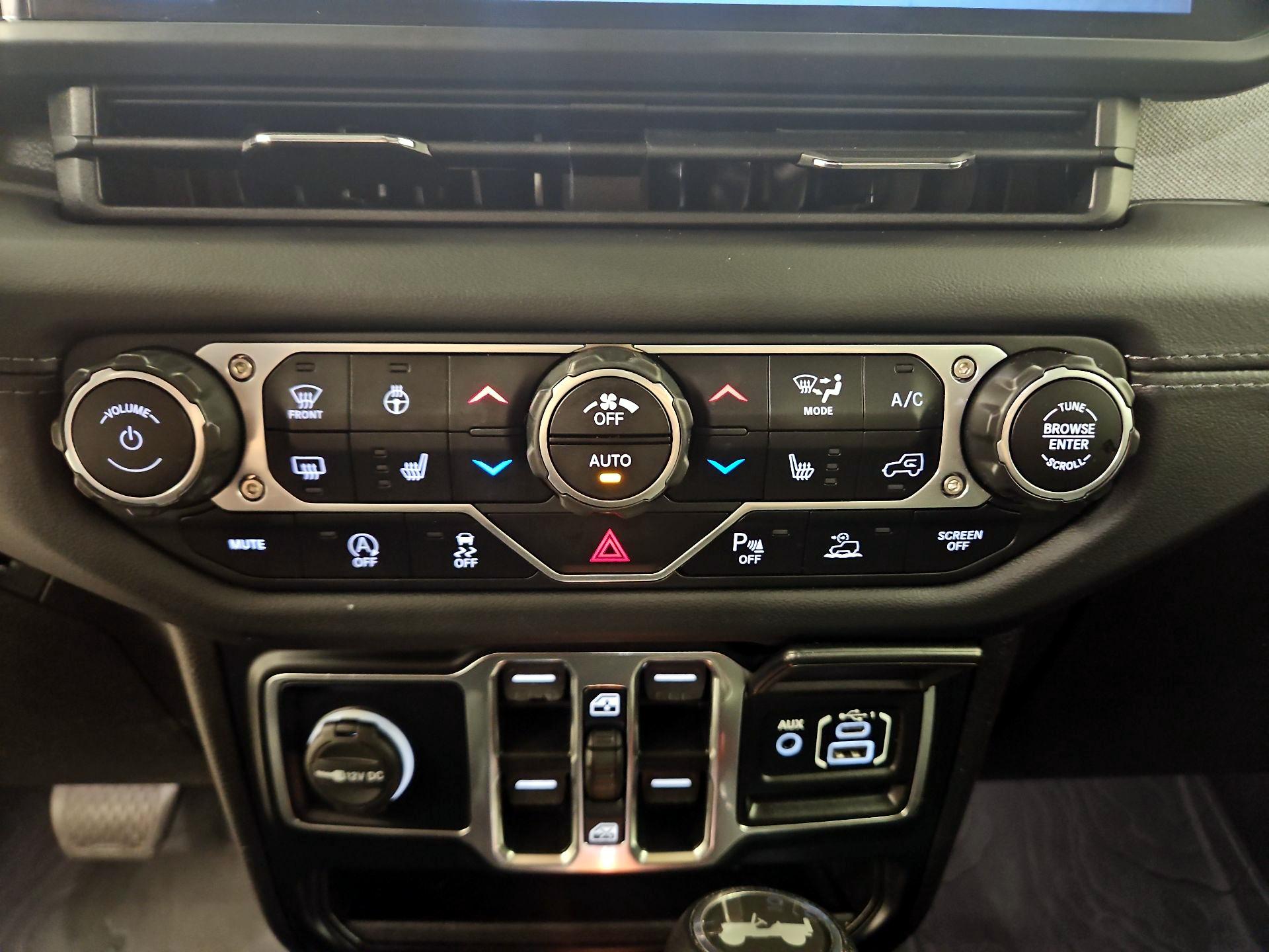 Thumbnail: 2024 Jeep Wrangler - 16