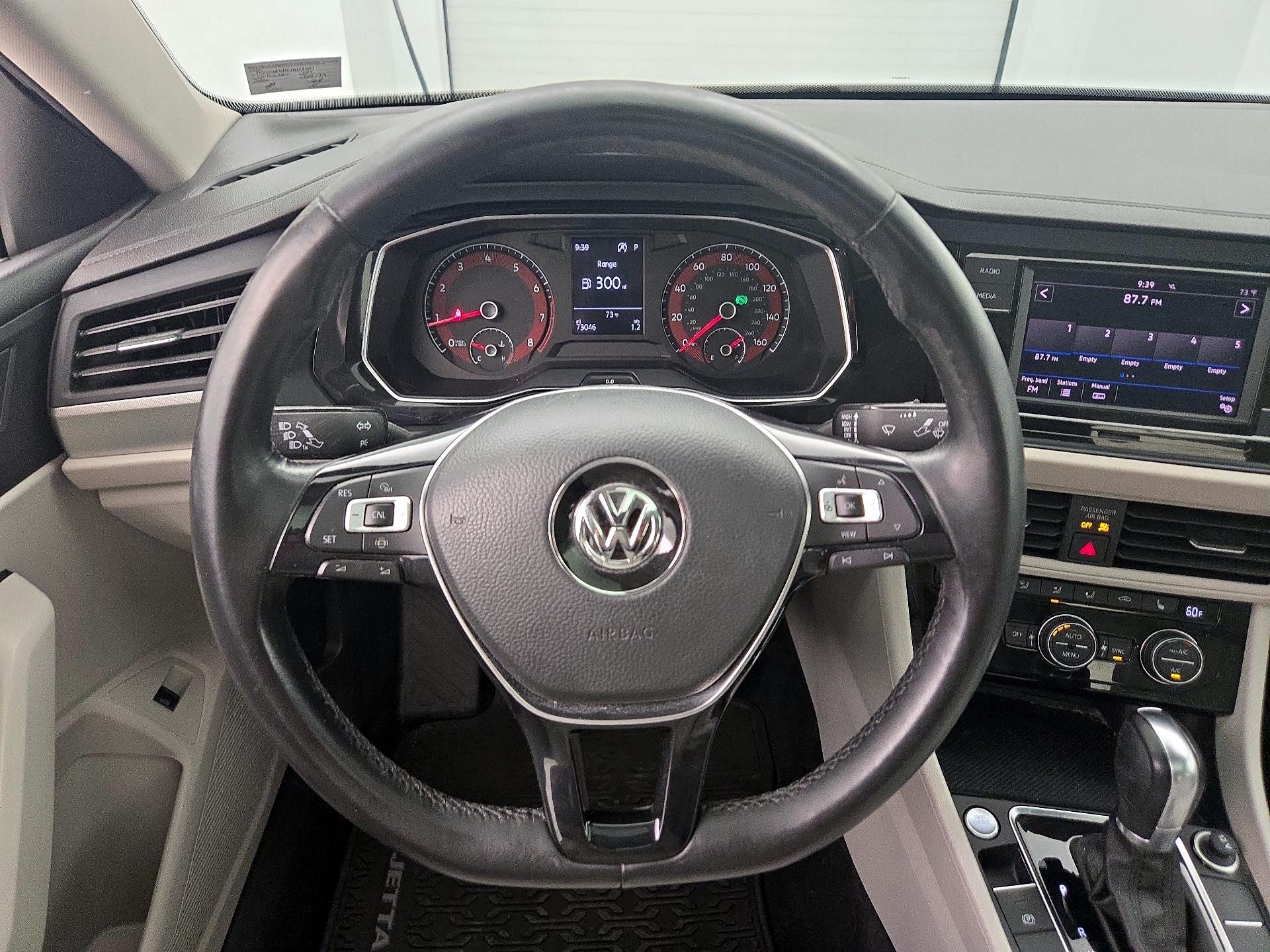 Thumbnail: 2019 Volkswagen Jetta - 10