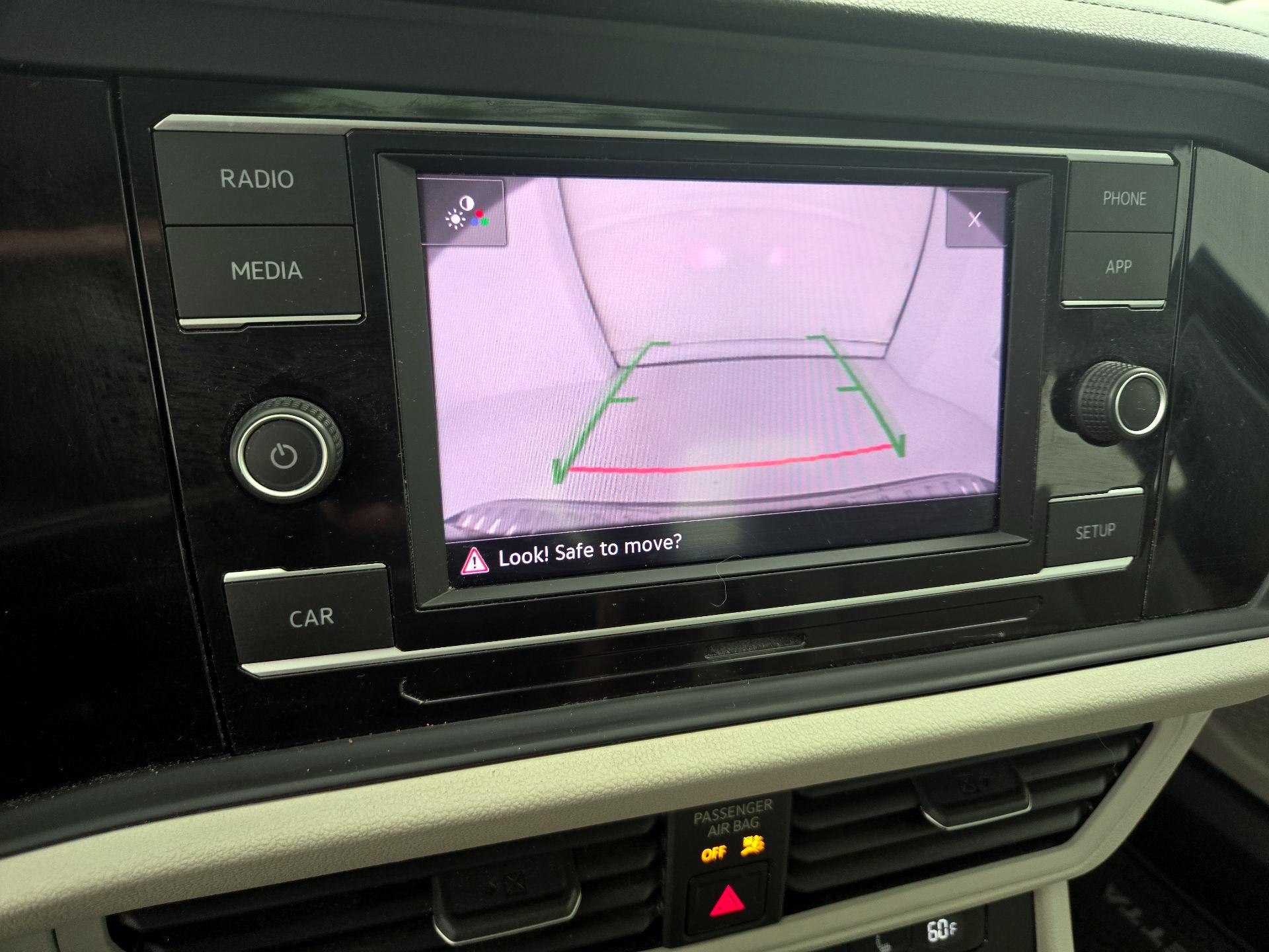 Thumbnail: 2019 Volkswagen Jetta - 14