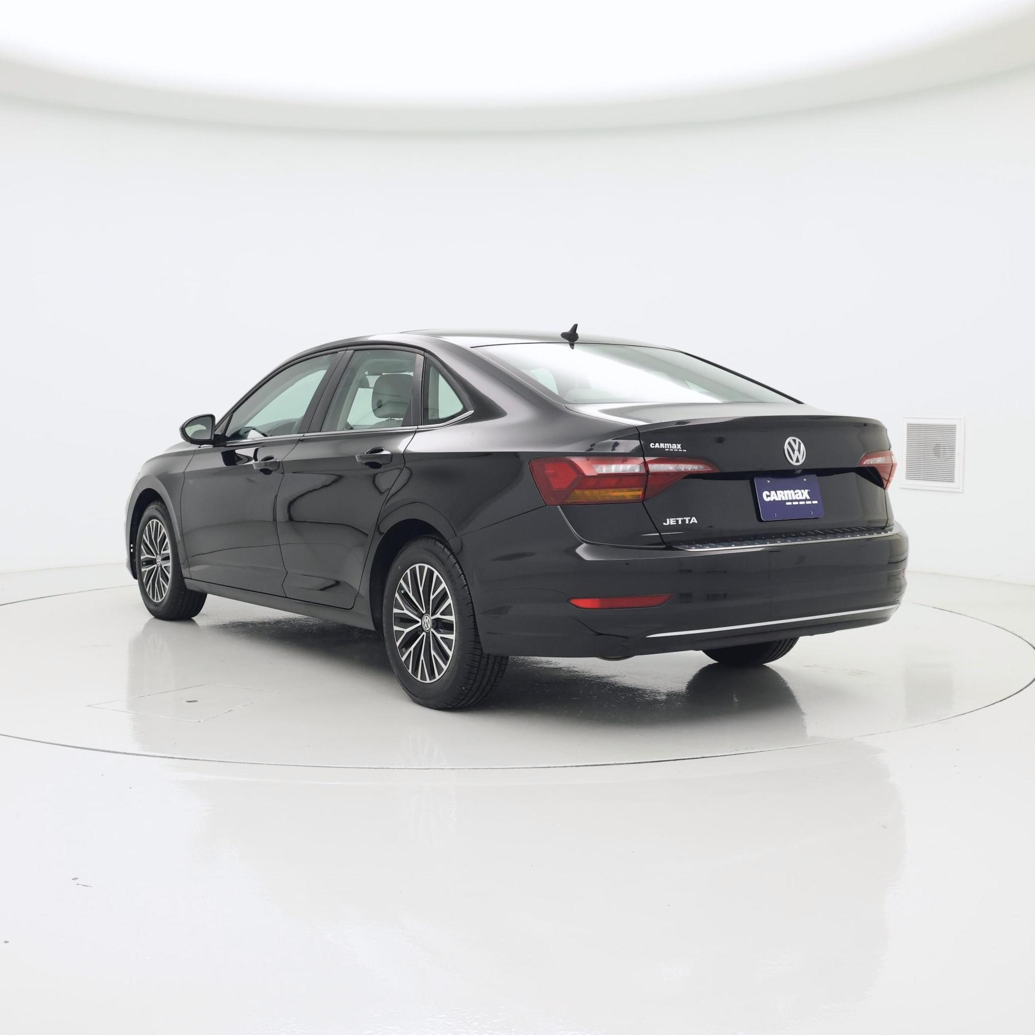 Thumbnail: 2019 Volkswagen Jetta - 2