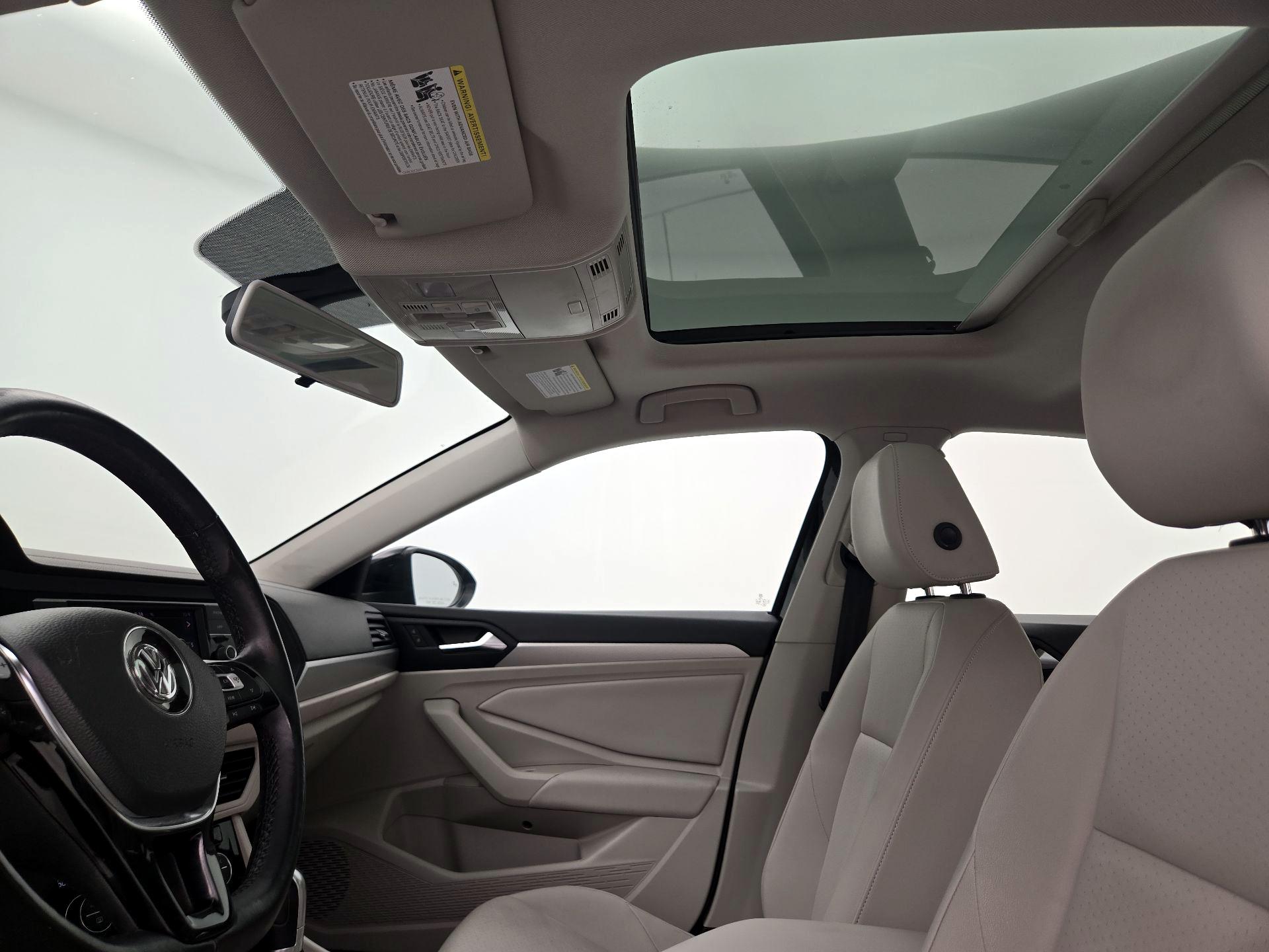 Thumbnail: 2019 Volkswagen Jetta - 19